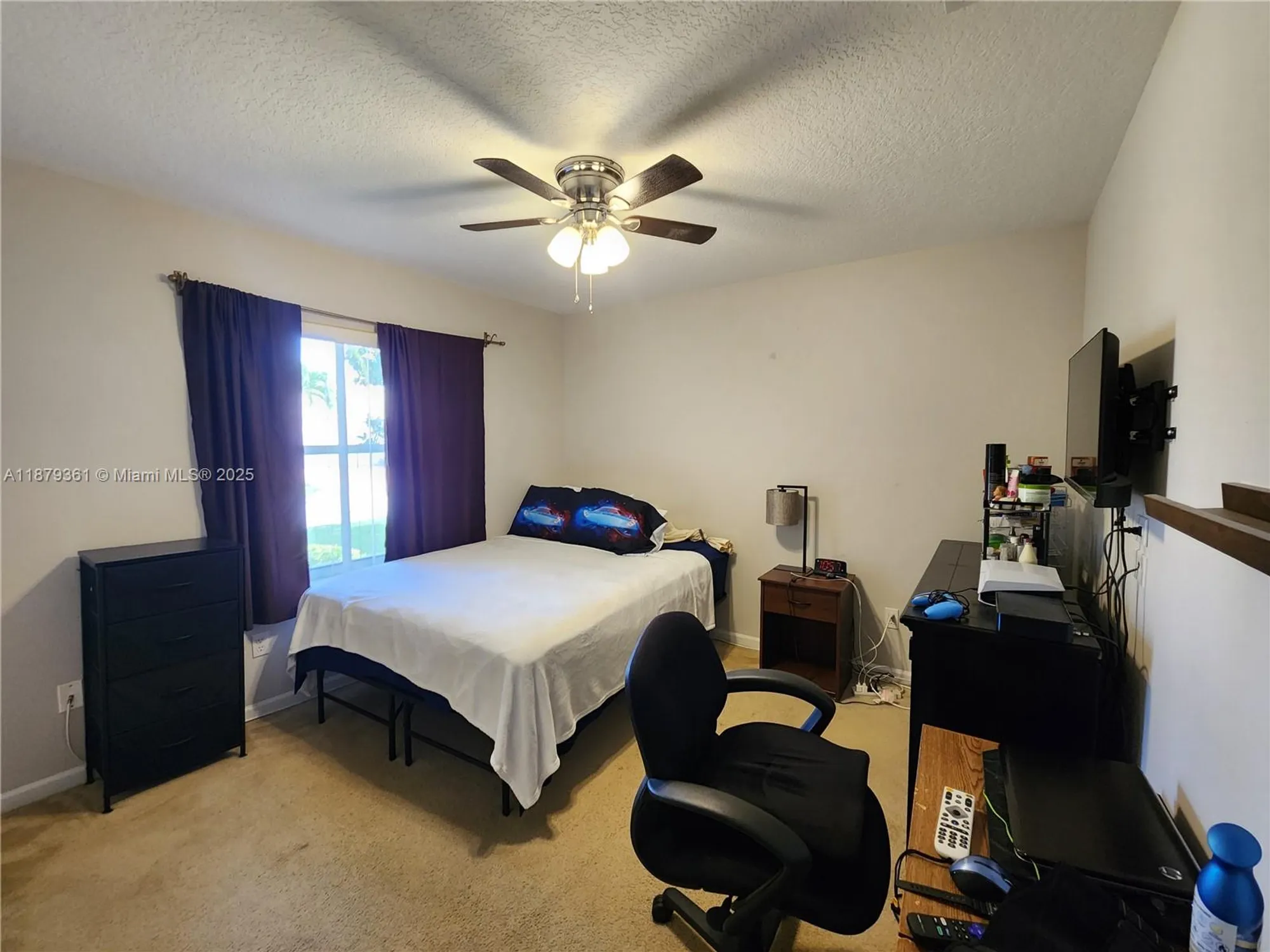 Property Slideshow image 24 of 38 | 5122 marla dr, Boynton Beach, FL, 33436