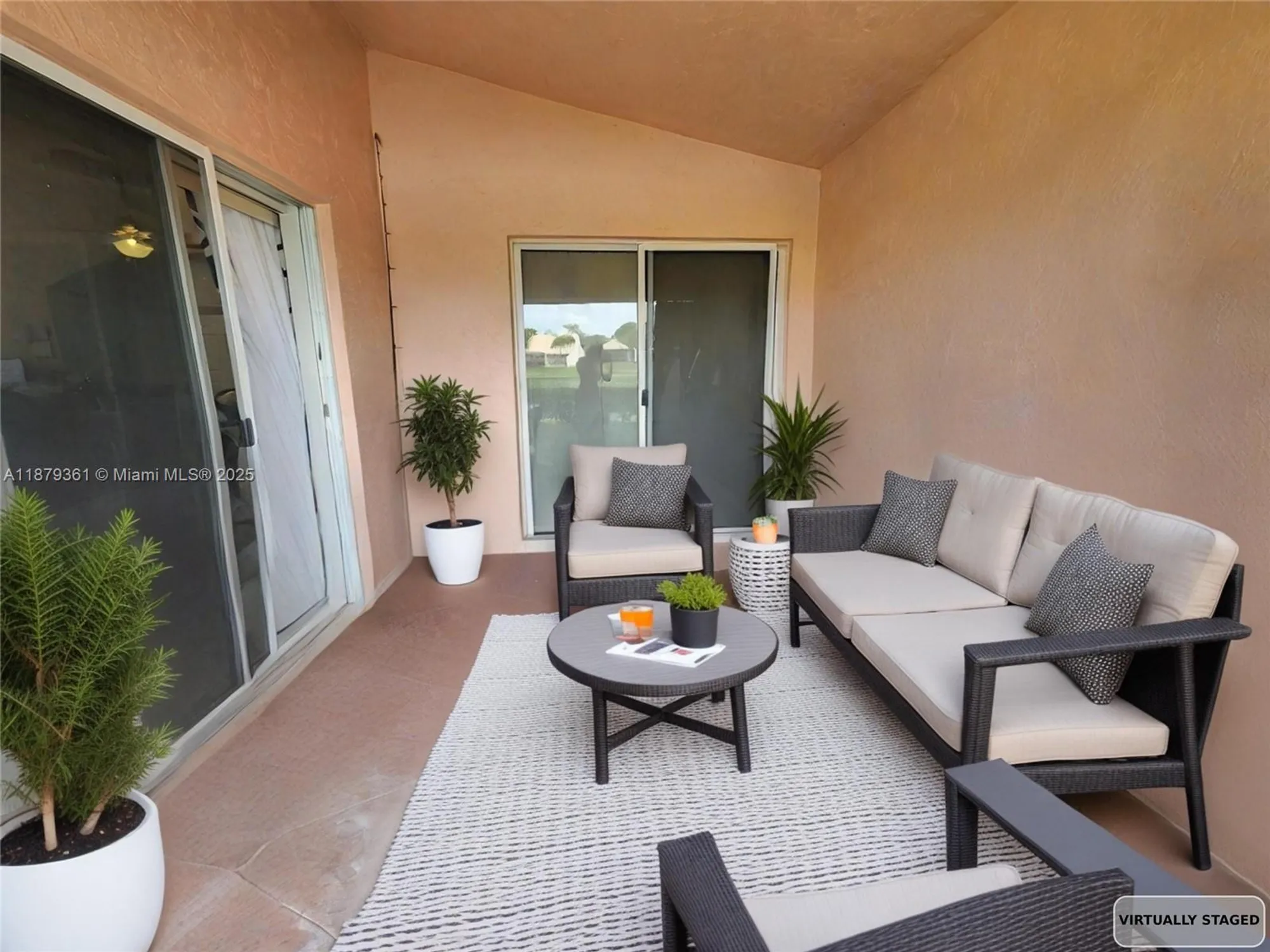 Property Slideshow image 29 of 38 | 5122 marla dr, Boynton Beach, FL, 33436