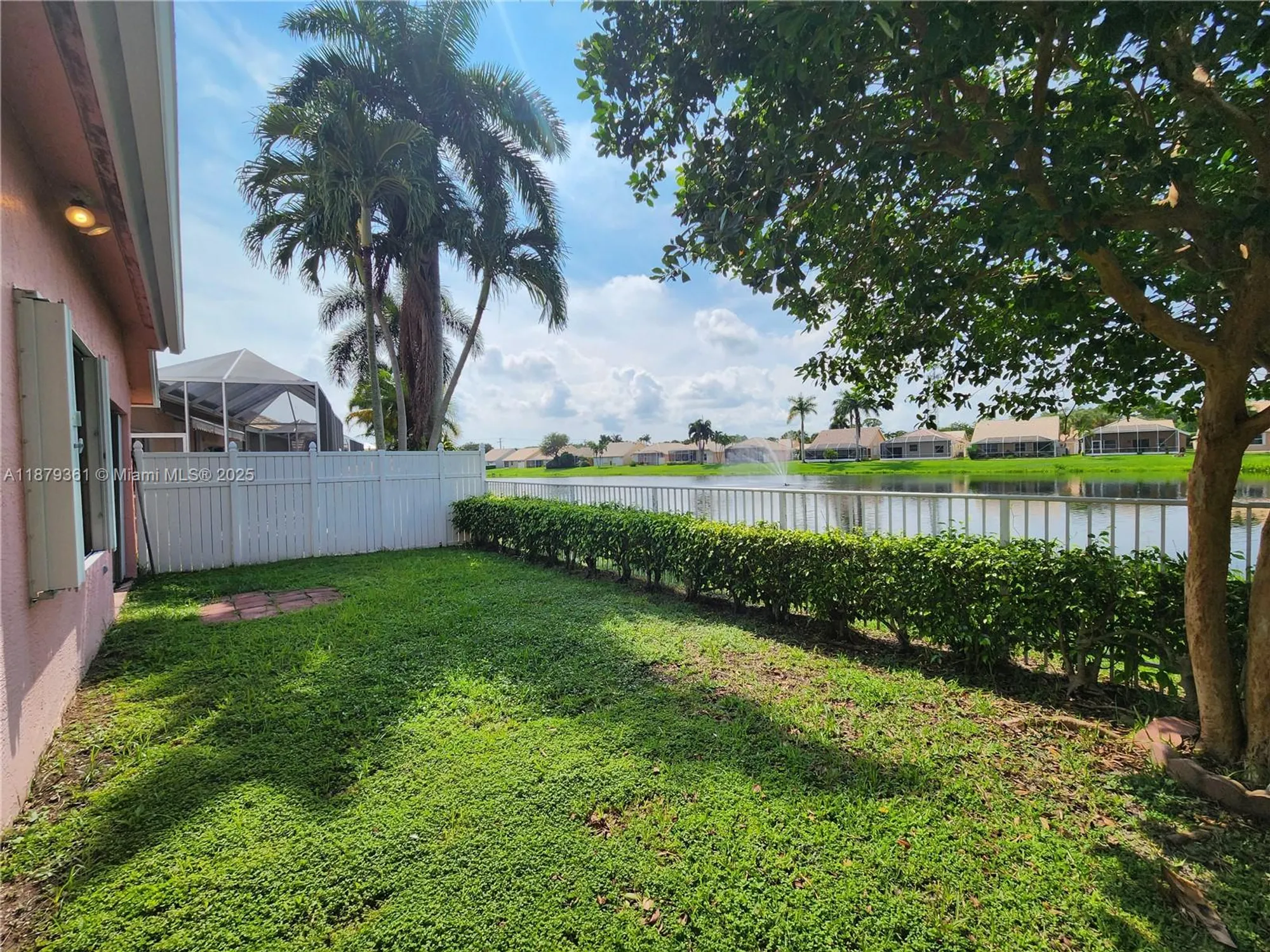 Property Slideshow image 31 of 38 | 5122 marla dr, Boynton Beach, FL, 33436
