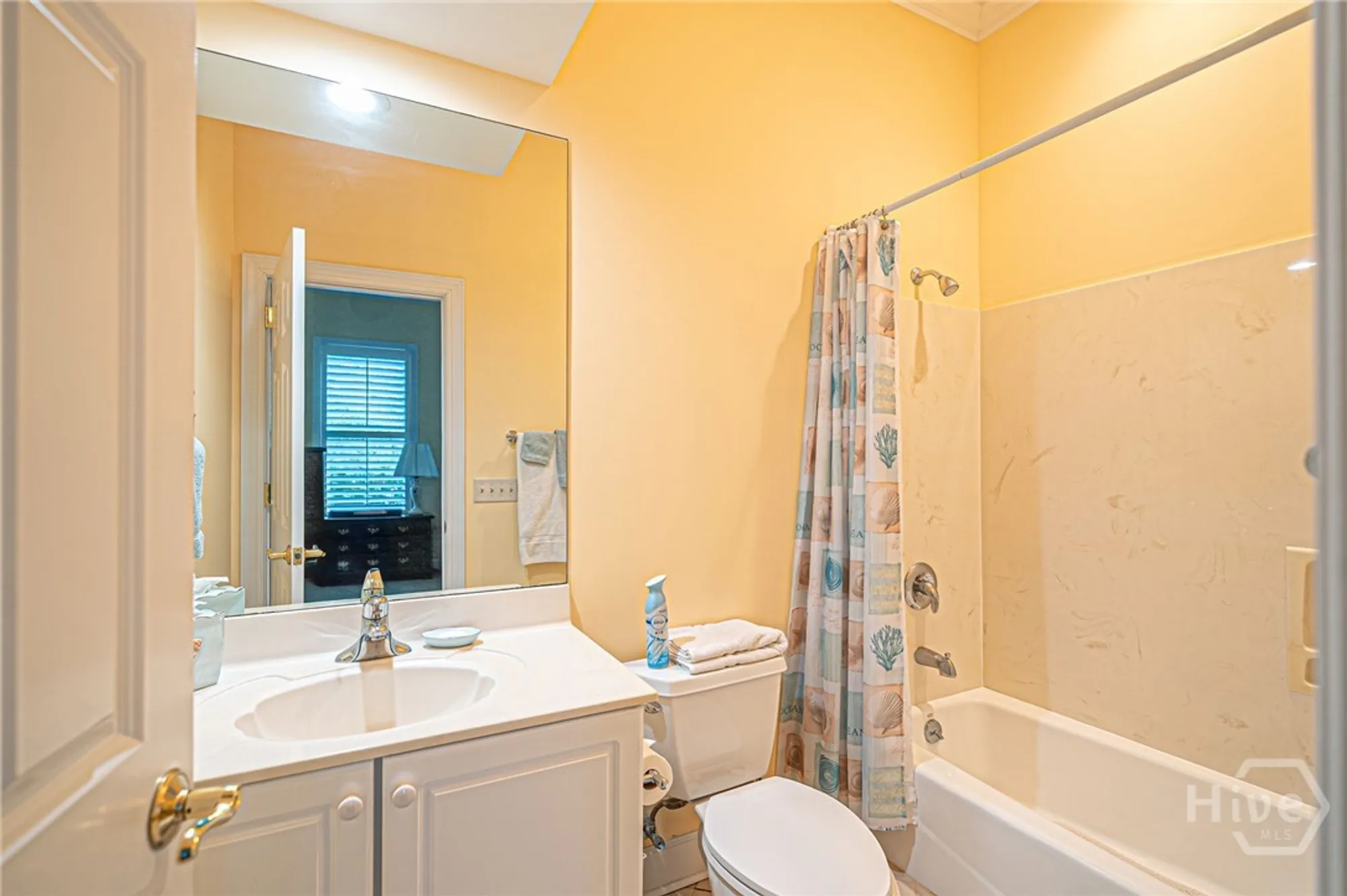 Property Slideshow image 25 of 40 | 1 oak glade ct, Savannah, GA, 31411