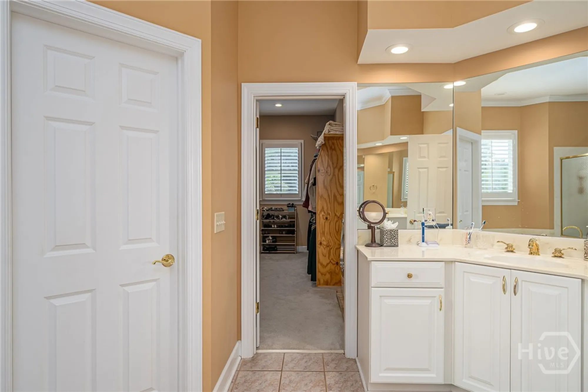 Property Slideshow image 22 of 40 | 1 oak glade ct, Savannah, GA, 31411