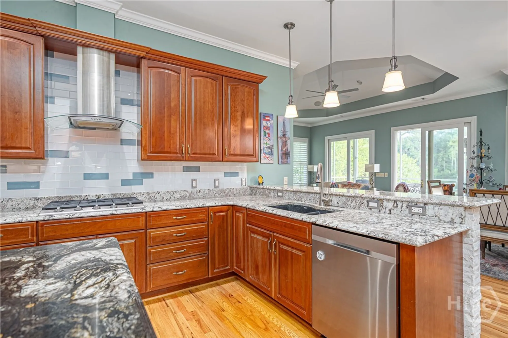 Property Slideshow image 7 of 40 | 1 oak glade ct, Savannah, GA, 31411