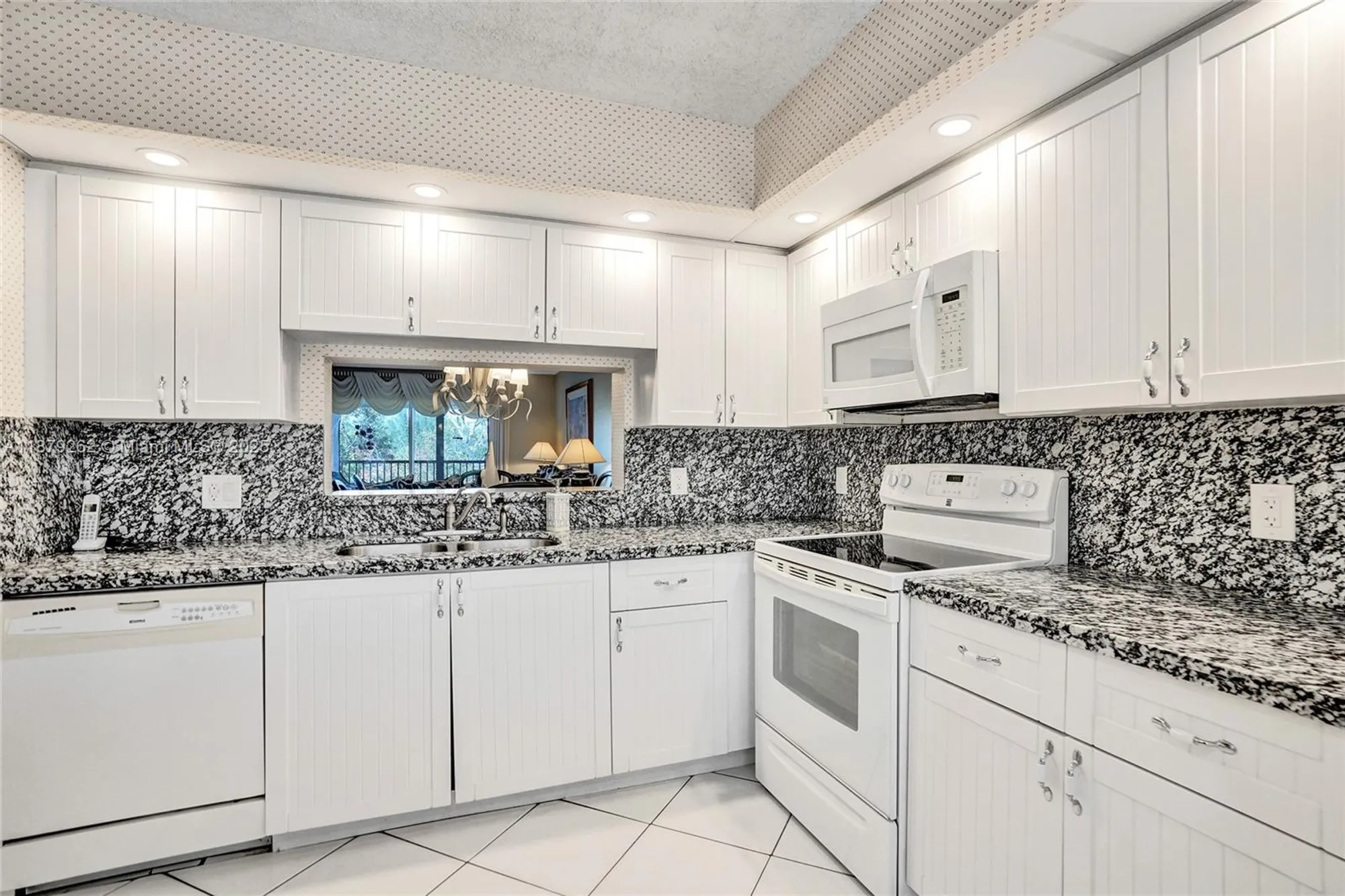 Property Slideshow image 13 of 42 | 1151 sw 128th ter d410, Pembroke Pines, FL, 33027