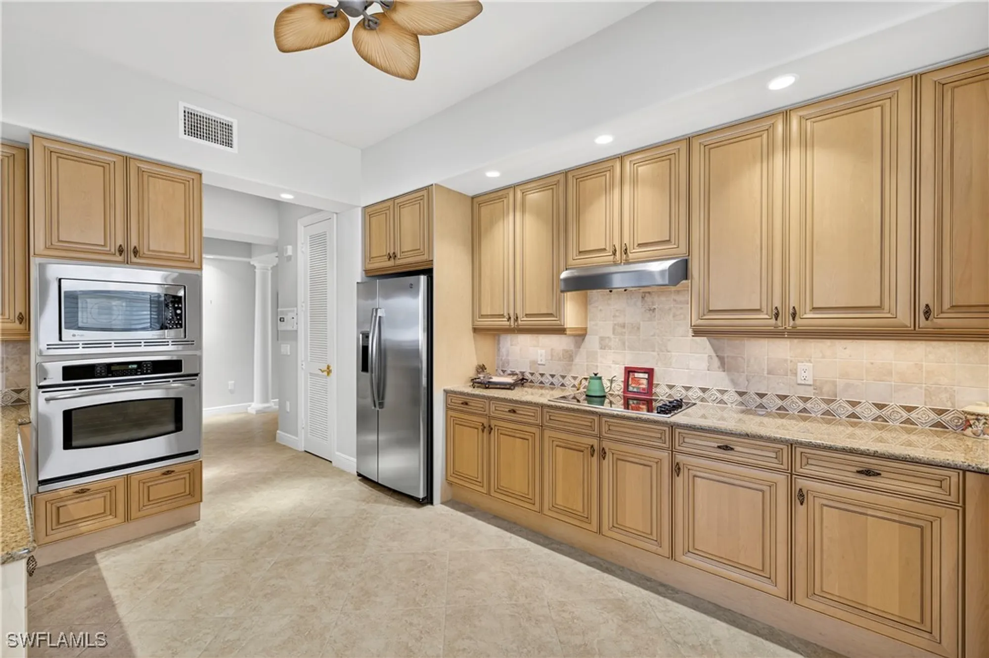Property Slideshow image 13 of 36 | 575 avellino isles cir # 201, Naples, FL, 34119