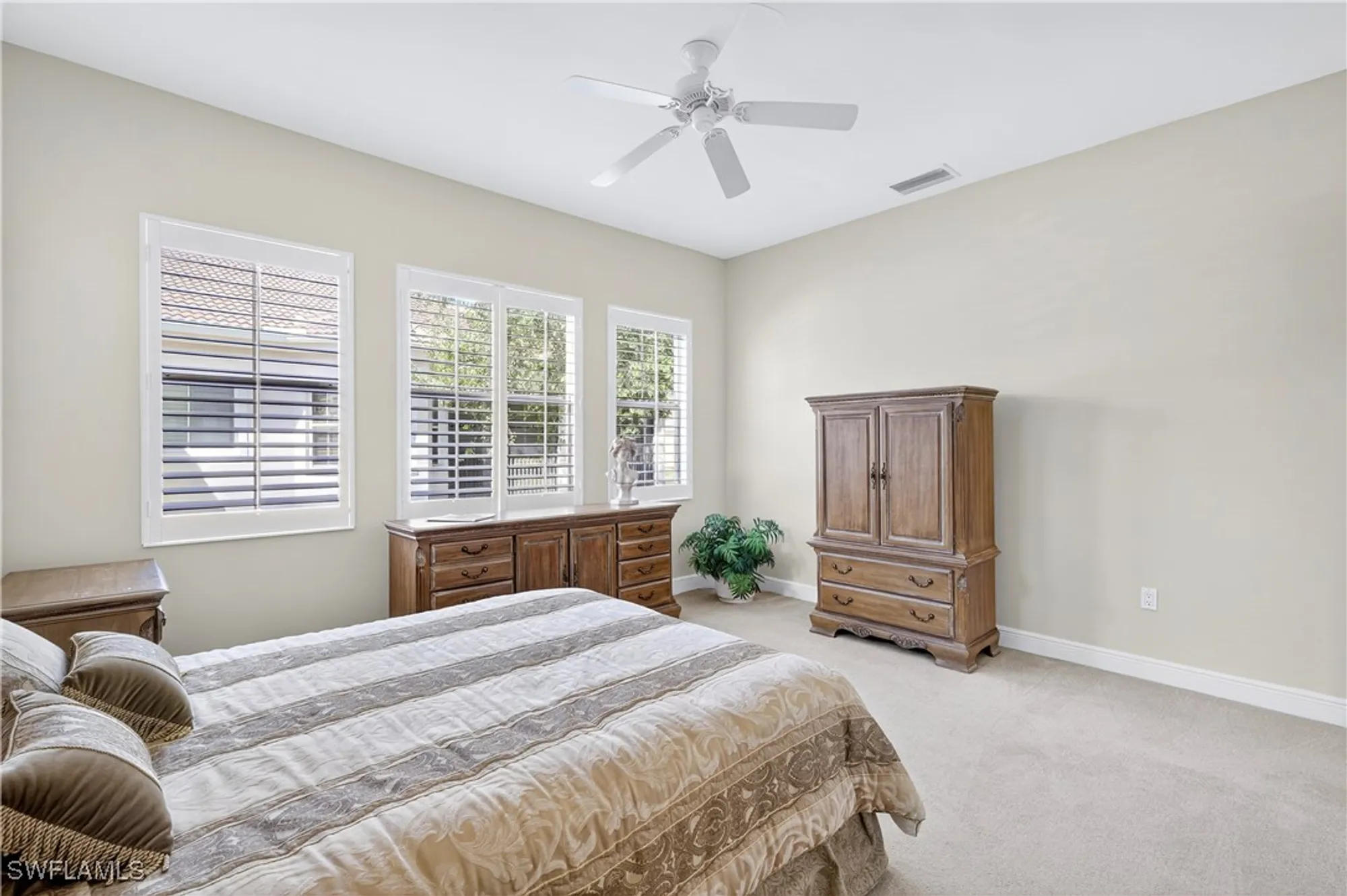 Property Slideshow image 24 of 36 | 575 avellino isles cir # 201, Naples, FL, 34119