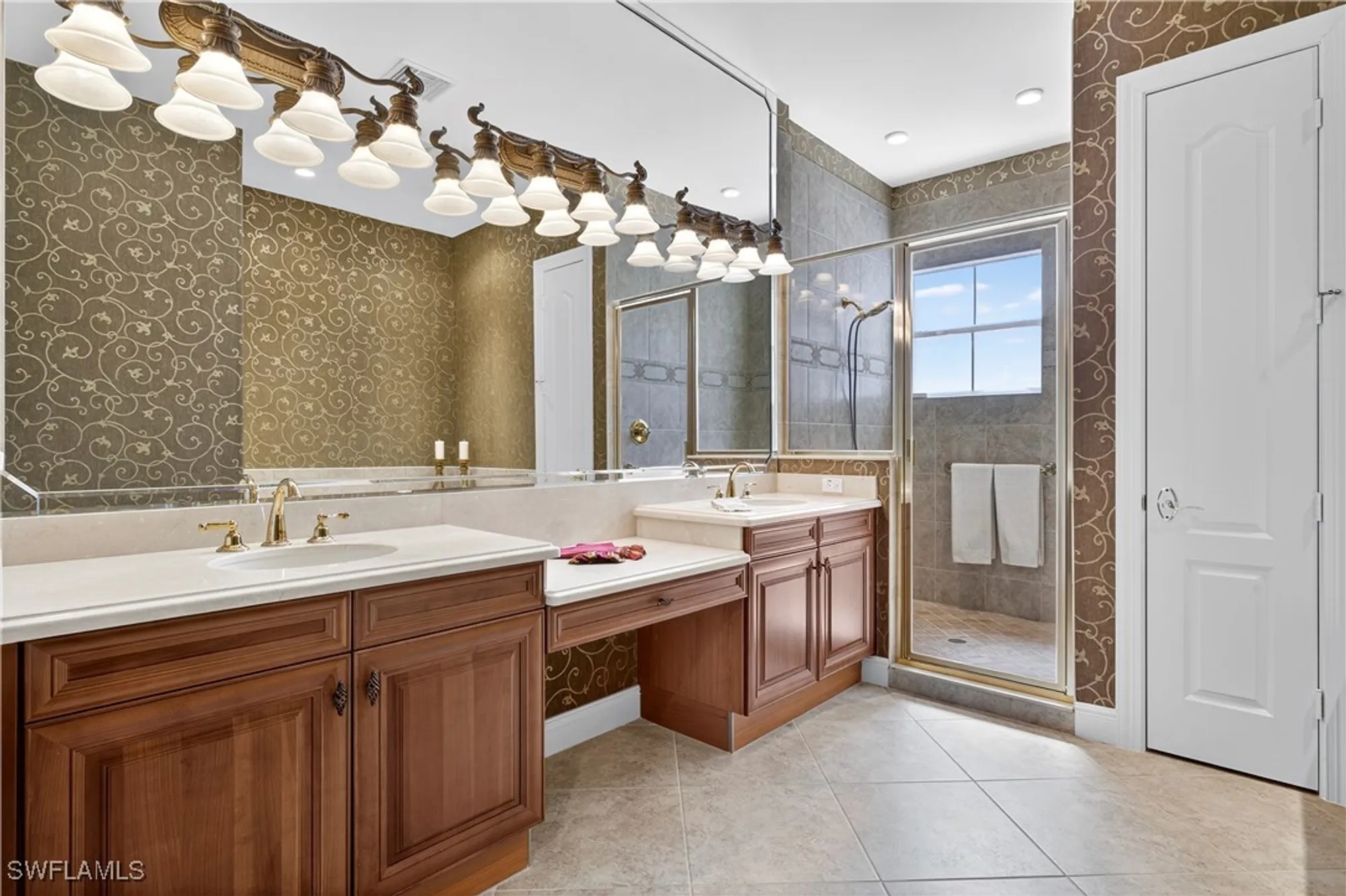 Property Slideshow image 21 of 36 | 575 avellino isles cir # 201, Naples, FL, 34119