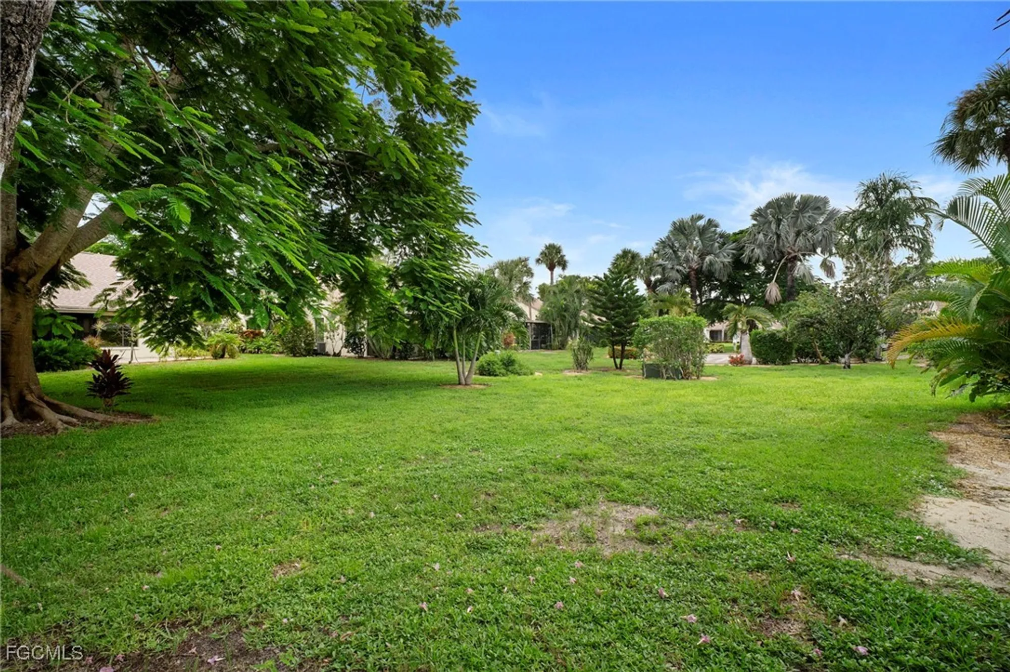 Property Slideshow image 24 of 47 | 1698 bent tree cir, Fort Myers, FL, 33907