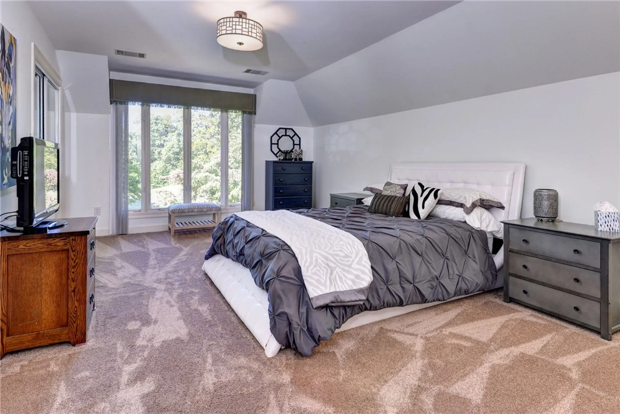 Property Slideshow image 24 of 37 | 152 warehams pt, Williamsburg, VA, 23185