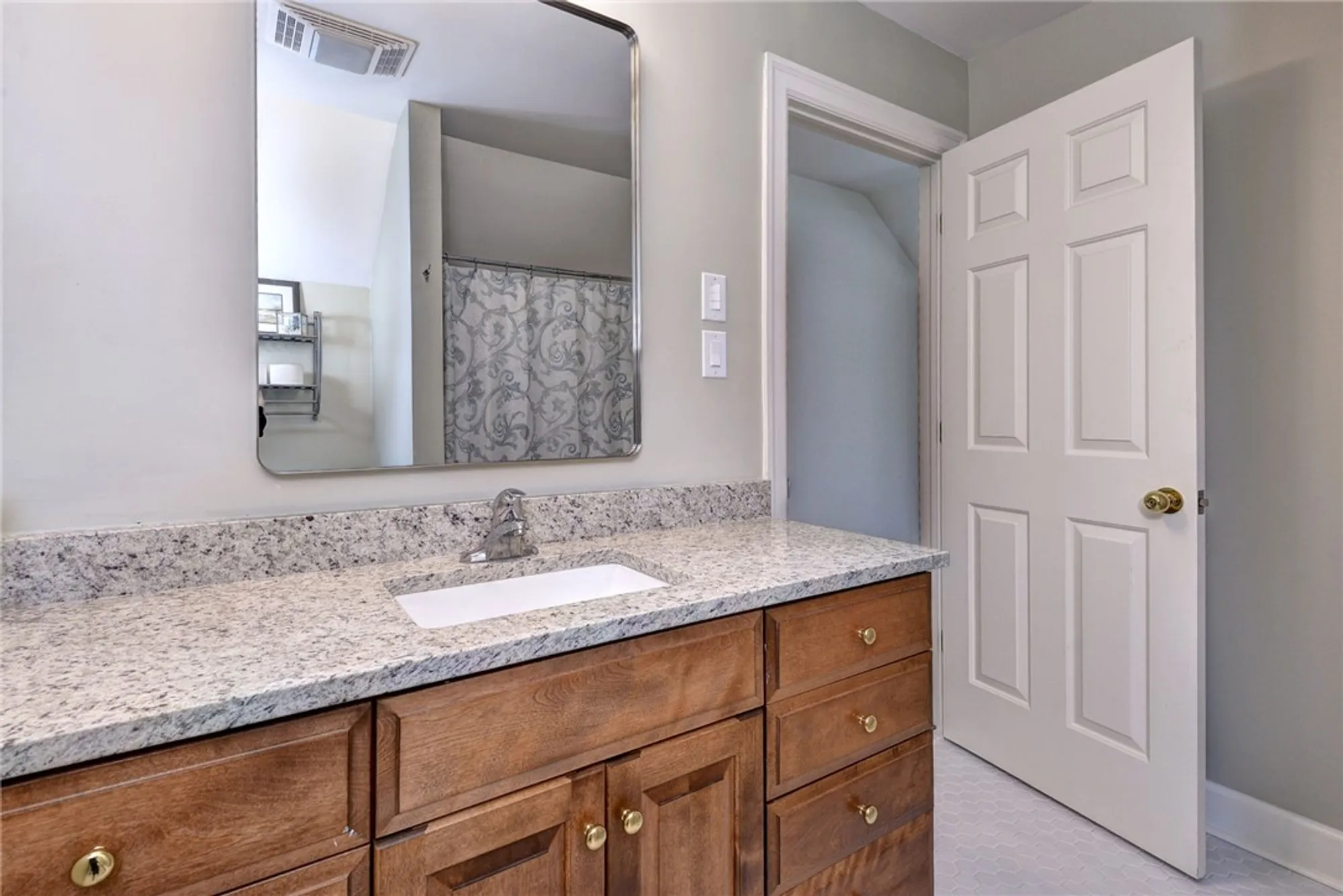 Property Slideshow image 28 of 37 | 152 warehams pt, Williamsburg, VA, 23185