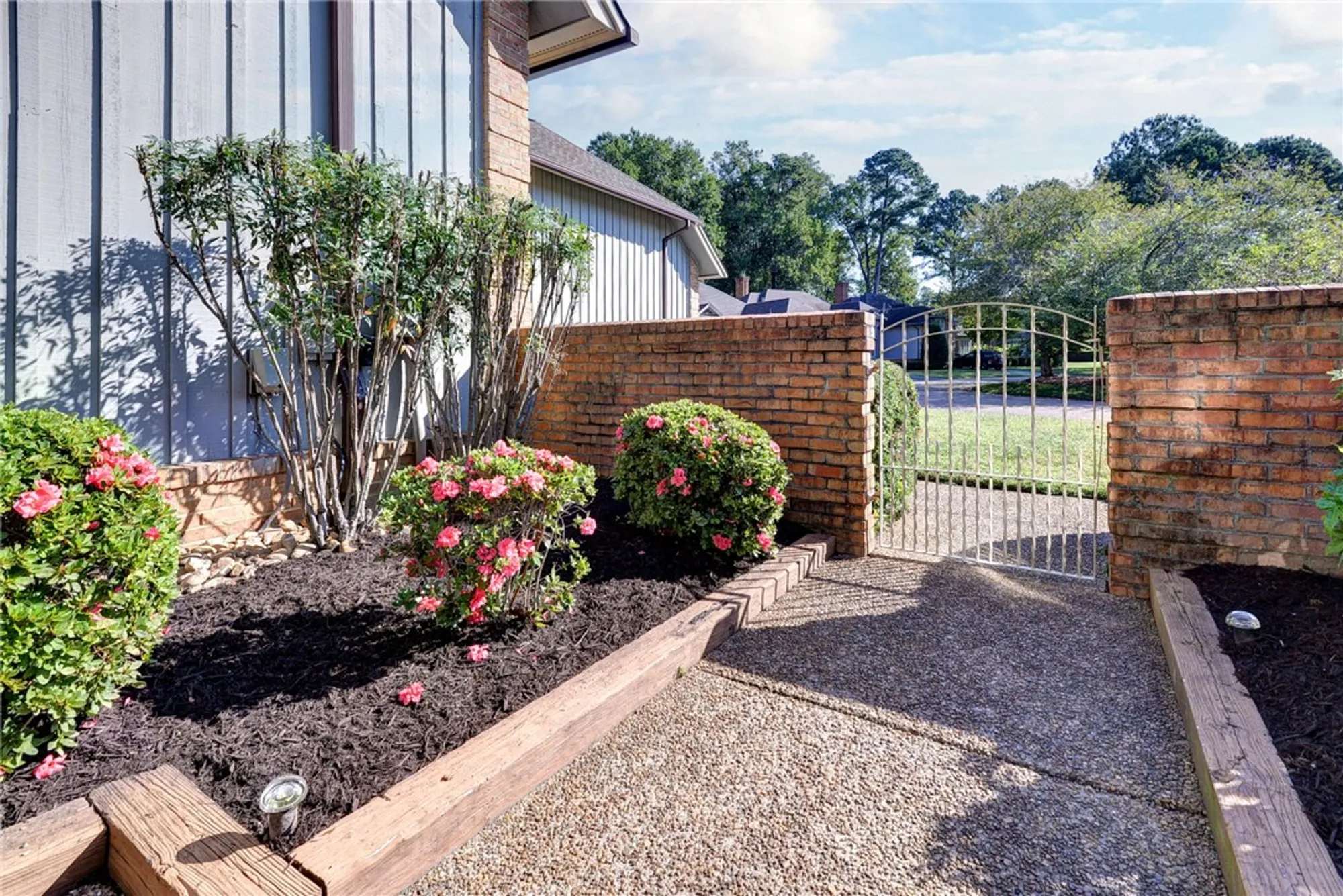 Property Slideshow image 4 of 37 | 152 warehams pt, Williamsburg, VA, 23185