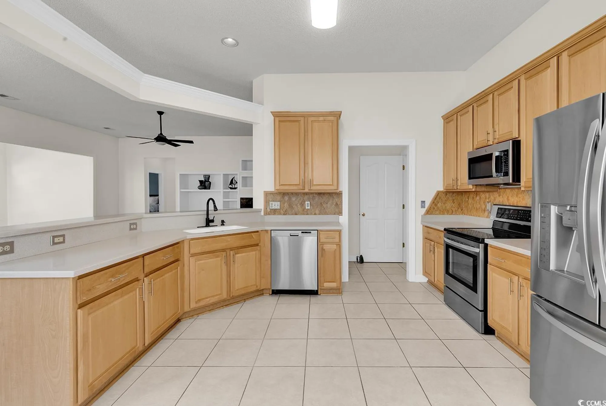 Property Slideshow image 10 of 40 | 6439 longwood dr, Murrells Inlet, SC, 29576