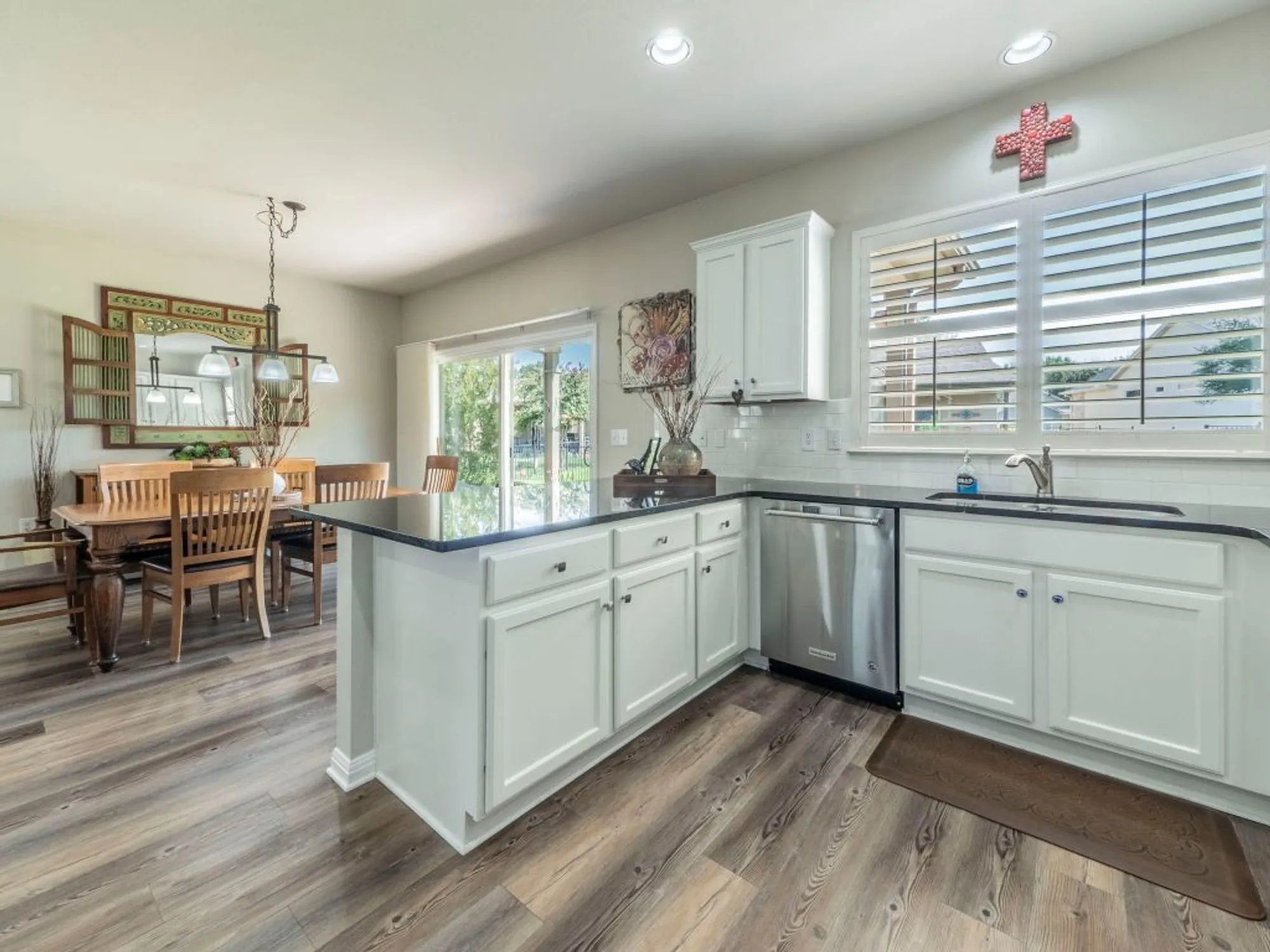 Property Slideshow image 5 of 23 | 115 crosby st, Georgetown, TX, 78633