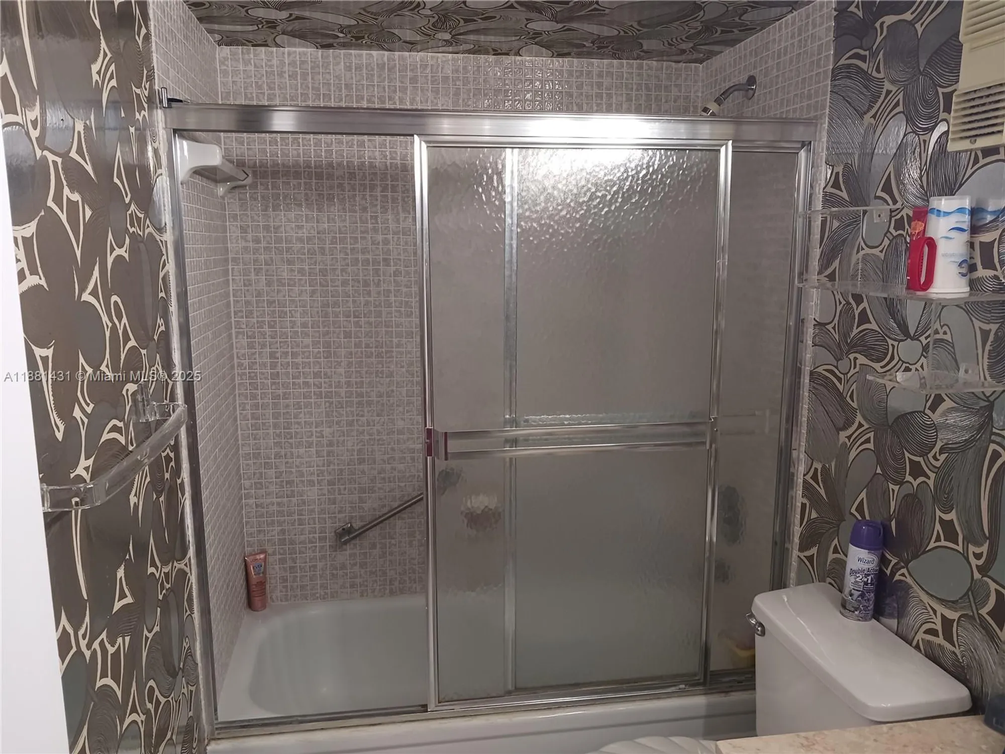 Property Slideshow image 16 of 25 | 1300 saint charles pl apt 311, Pembroke Pines, FL, 33026