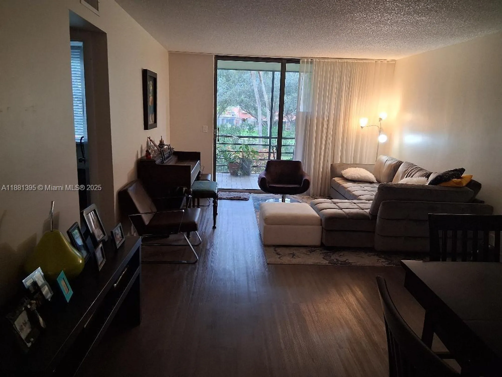 Property Slideshow image 12 of 29 | 1400 saint charles pl 201, Pembroke Pines, FL, 33026