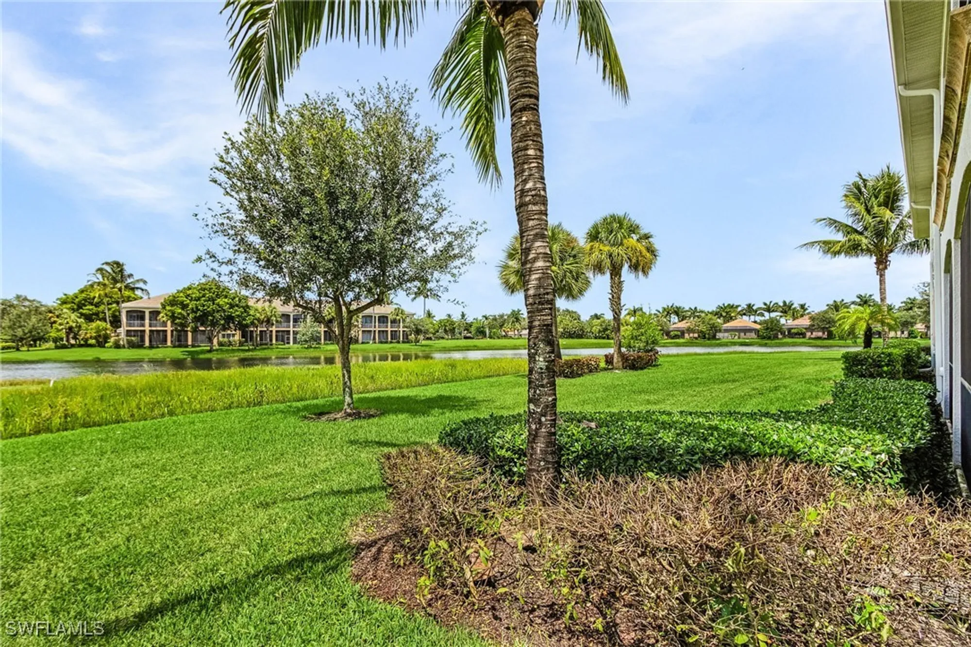 Property Slideshow image 26 of 29 | 3163 serena ln apt 101, Naples, FL, 34114