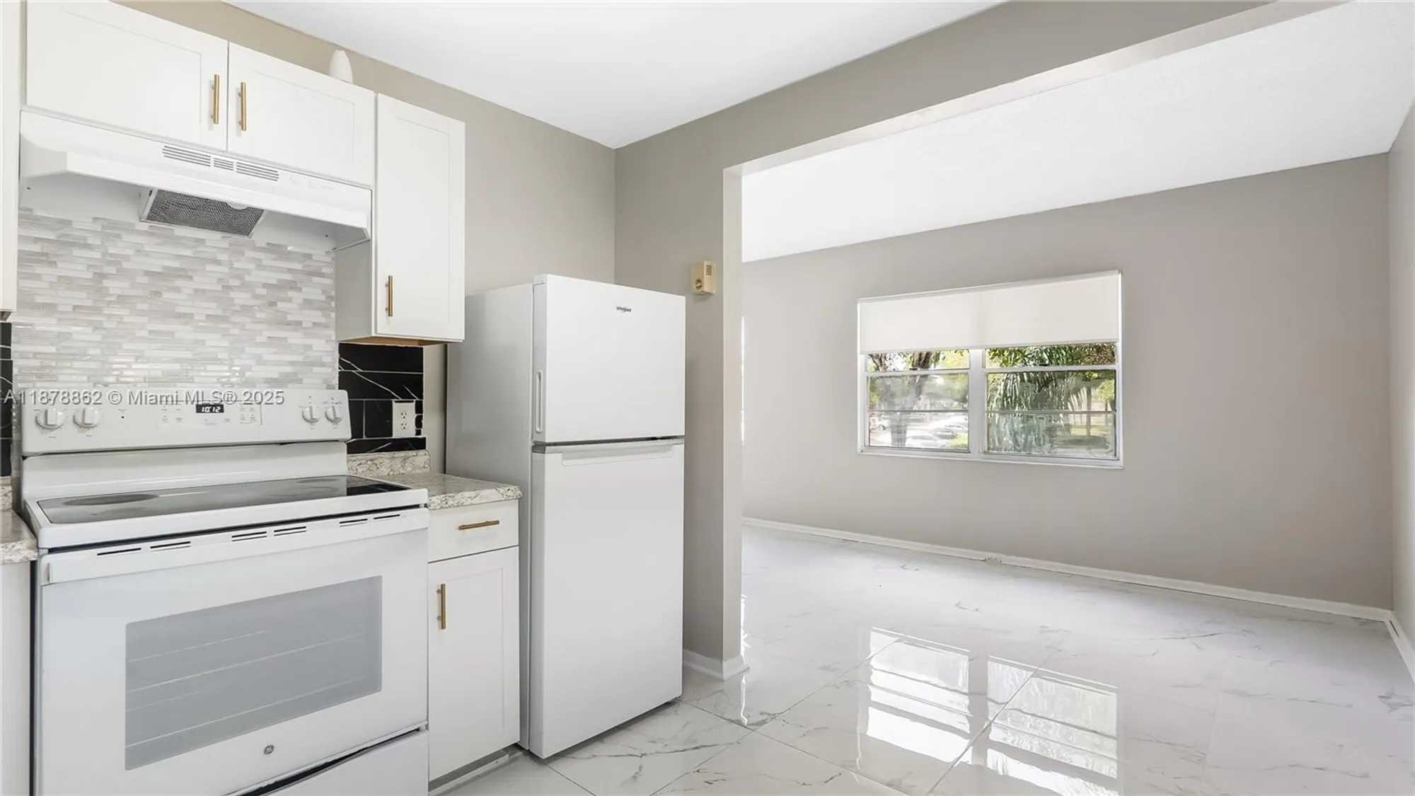 Property Slideshow image 15 of 28 | 251 sw 132nd way h201, Pembroke Pines, FL, 33027