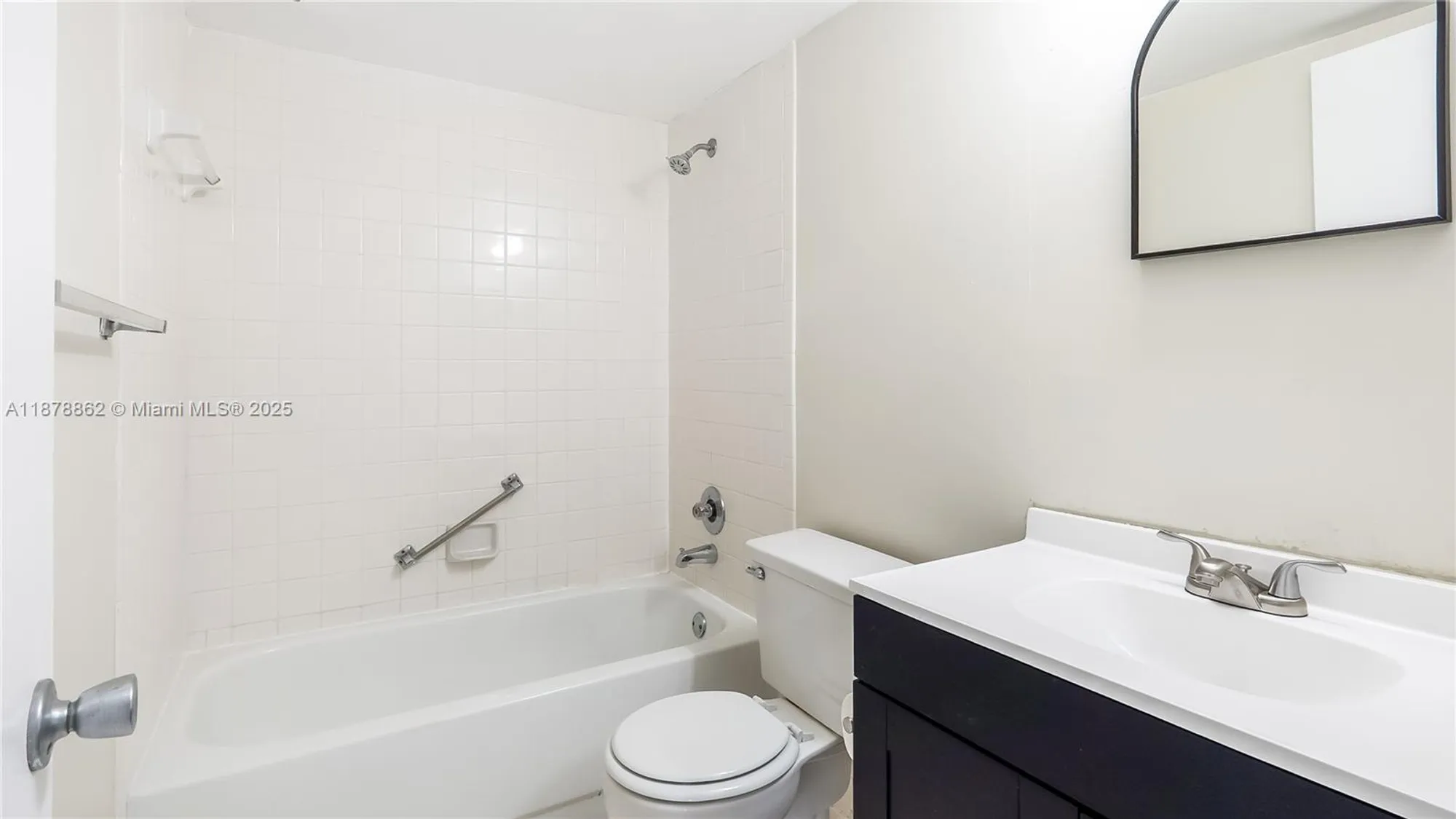 Property Slideshow image 9 of 28 | 251 sw 132nd way h201, Pembroke Pines, FL, 33027