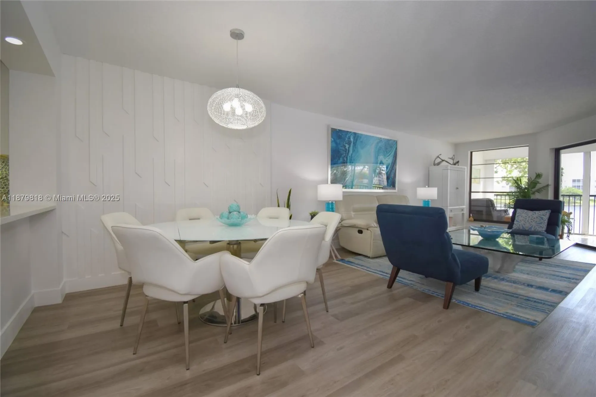 Property Slideshow image 18 of 58 | 7632 fairfax dr # 7632, Tamarac, FL, 33321