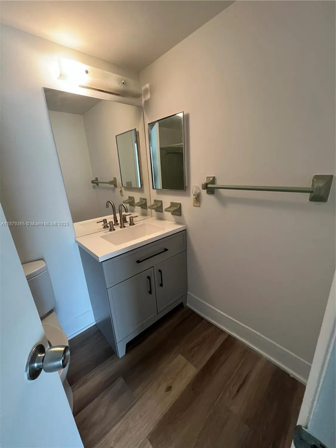 Property Slideshow image 10 of 24 | 7300 nw 4th pl 205, Margate, FL, 33063