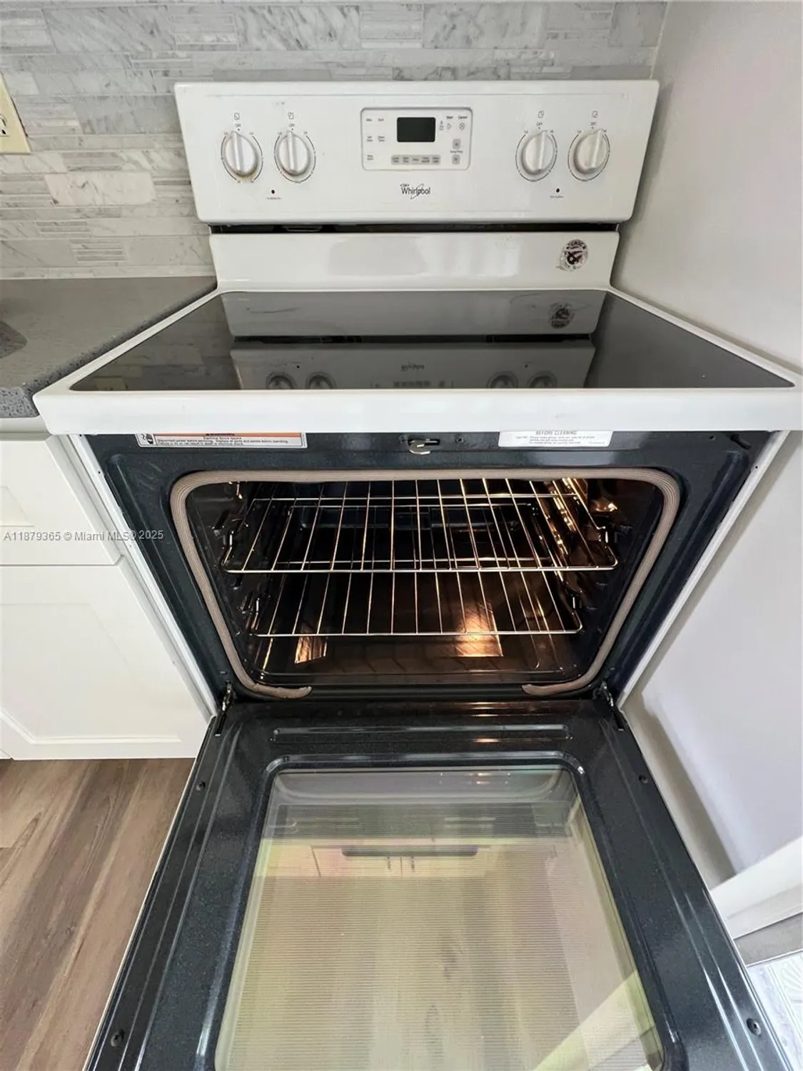 Property Slideshow image 8 of 24 | 7300 nw 4th pl 205, Margate, FL, 33063