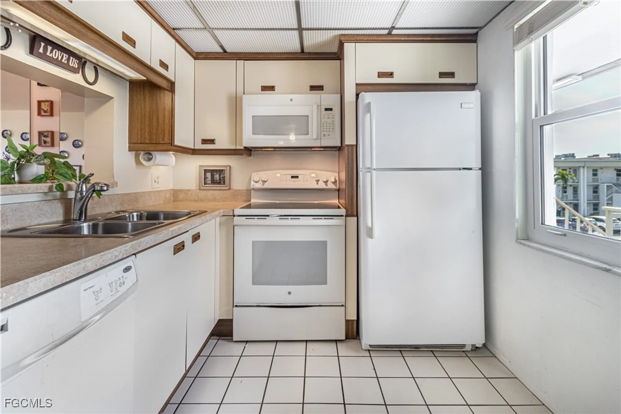 Property Slideshow image 2 of 34 | 1624 pine valley dr 310, Fort Myers, FL, 33907