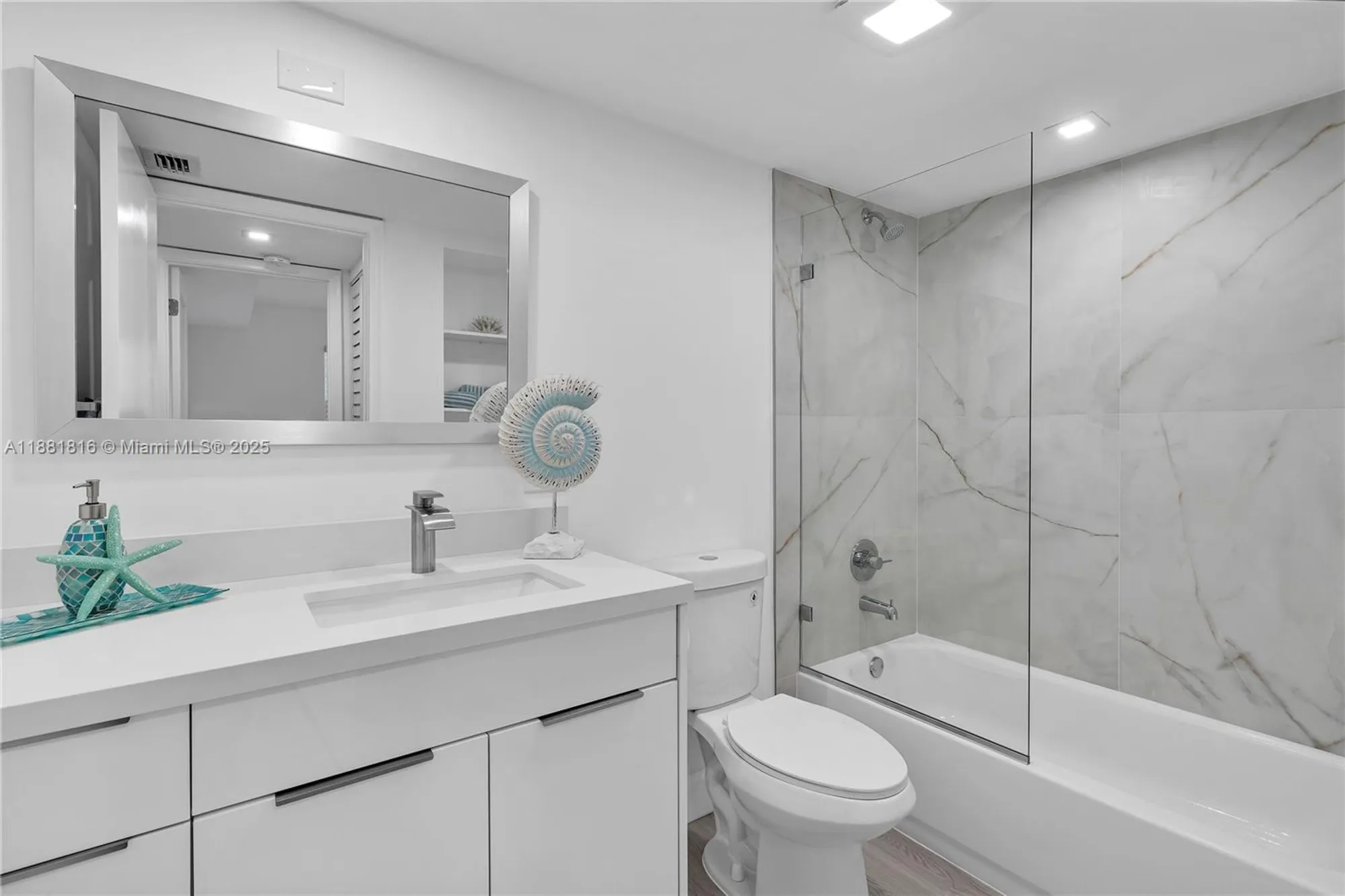 Property Slideshow image 14 of 24 | 3301 aruba way f3, Coconut Creek, FL, 33066