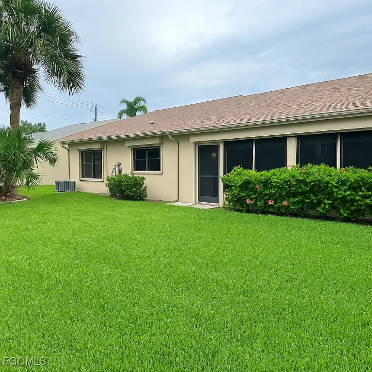 Property Slideshow image 15 of 23 | 11971 caravel cir, Fort Myers, FL, 33908