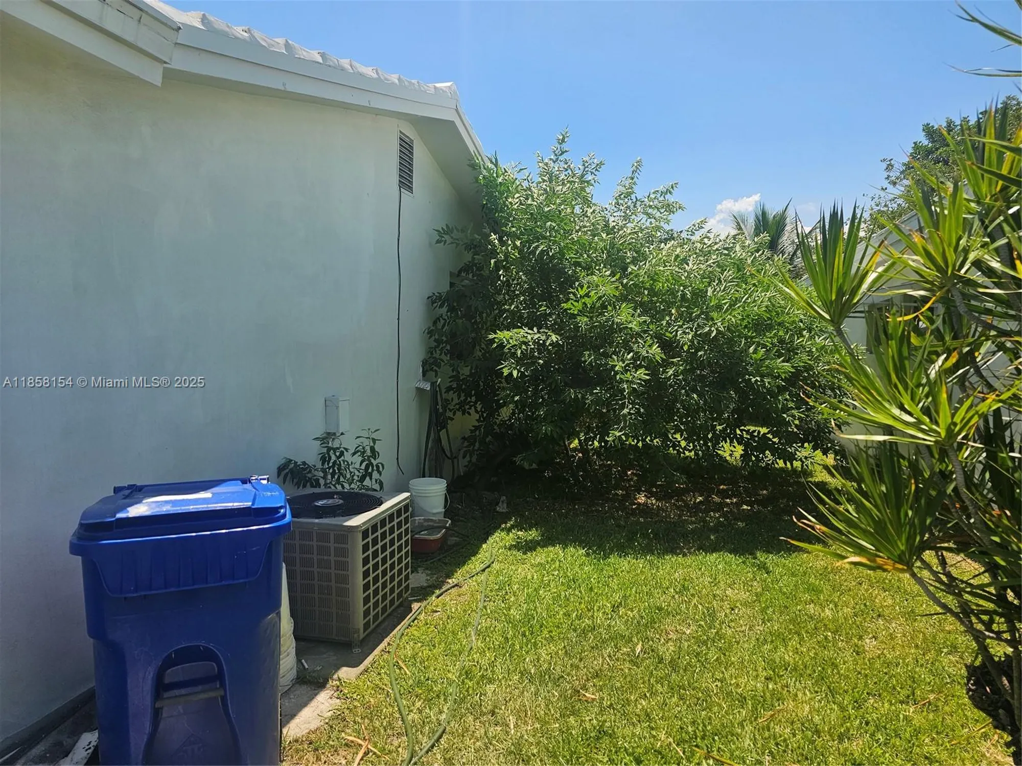 Property Slideshow image 3 of 16 | 2801 ne 1st ave, Pompano Beach, FL, 33064