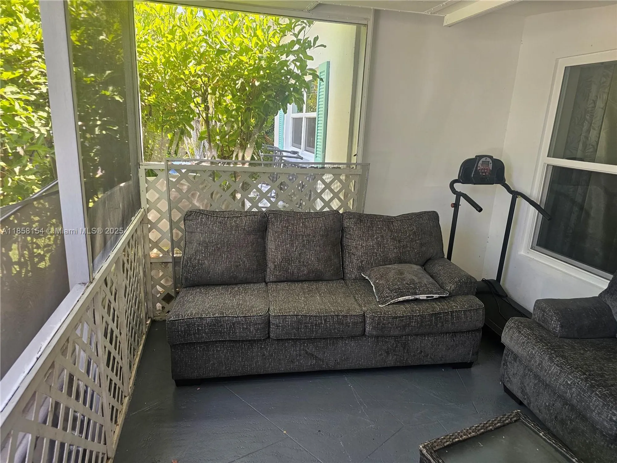 Property Slideshow image 6 of 16 | 2801 ne 1st ave, Pompano Beach, FL, 33064