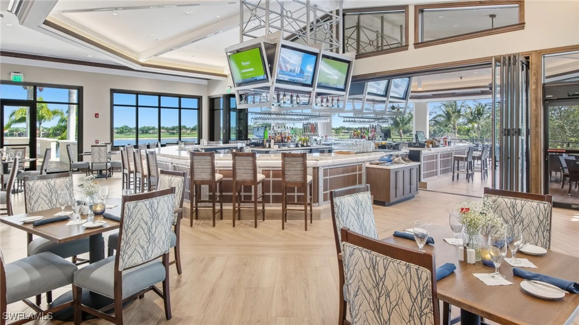 Property Slideshow image 31 of 41 | 10333 heritage bay blvd unit 1732, Naples, FL, 34120