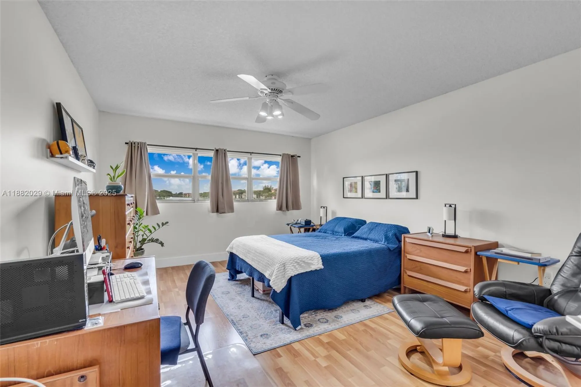 Property Slideshow image 16 of 50 | 13800 sw 5th ct 203m, Pembroke Pines, FL, 33027