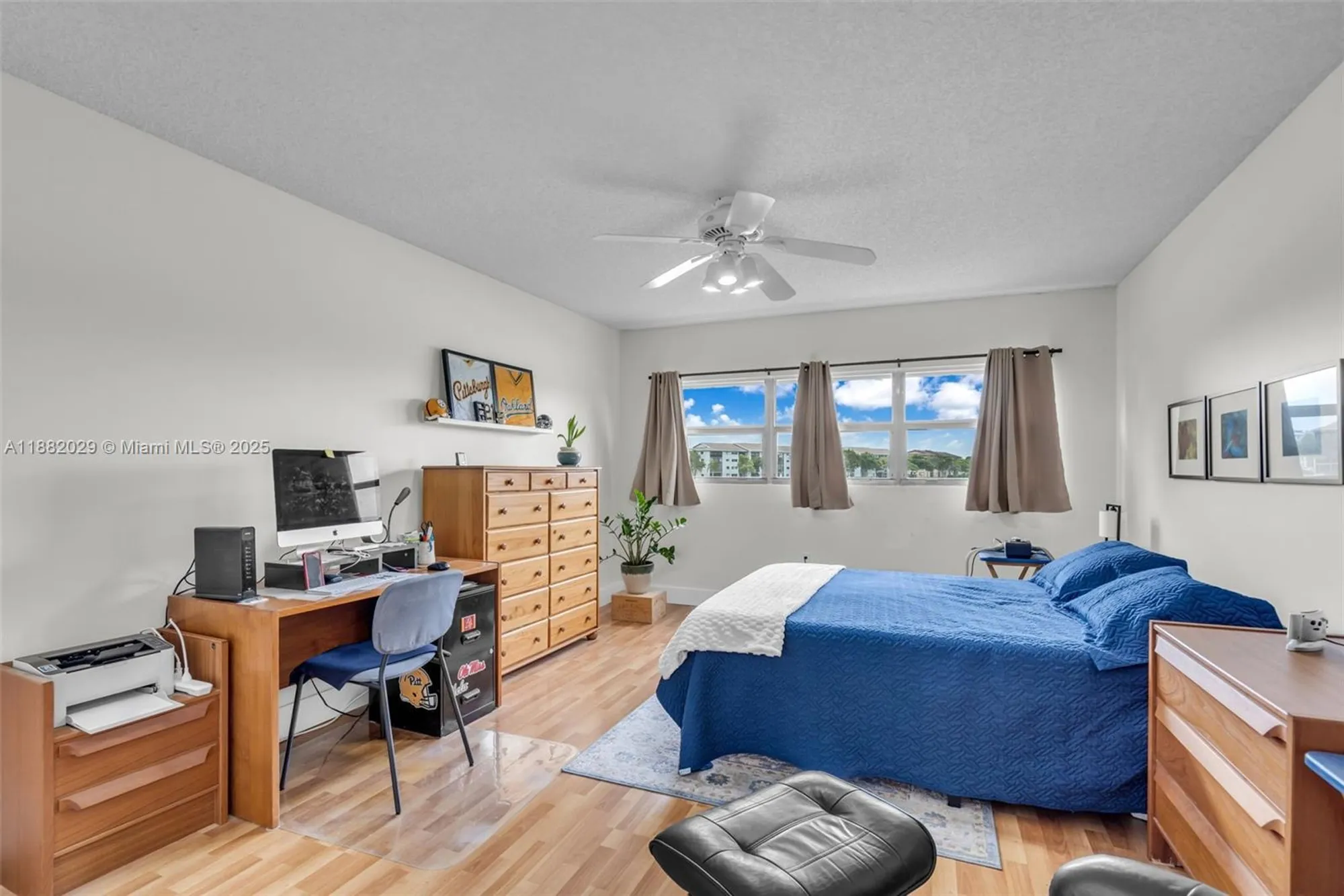 Property Slideshow image 17 of 50 | 13800 sw 5th ct 203m, Pembroke Pines, FL, 33027