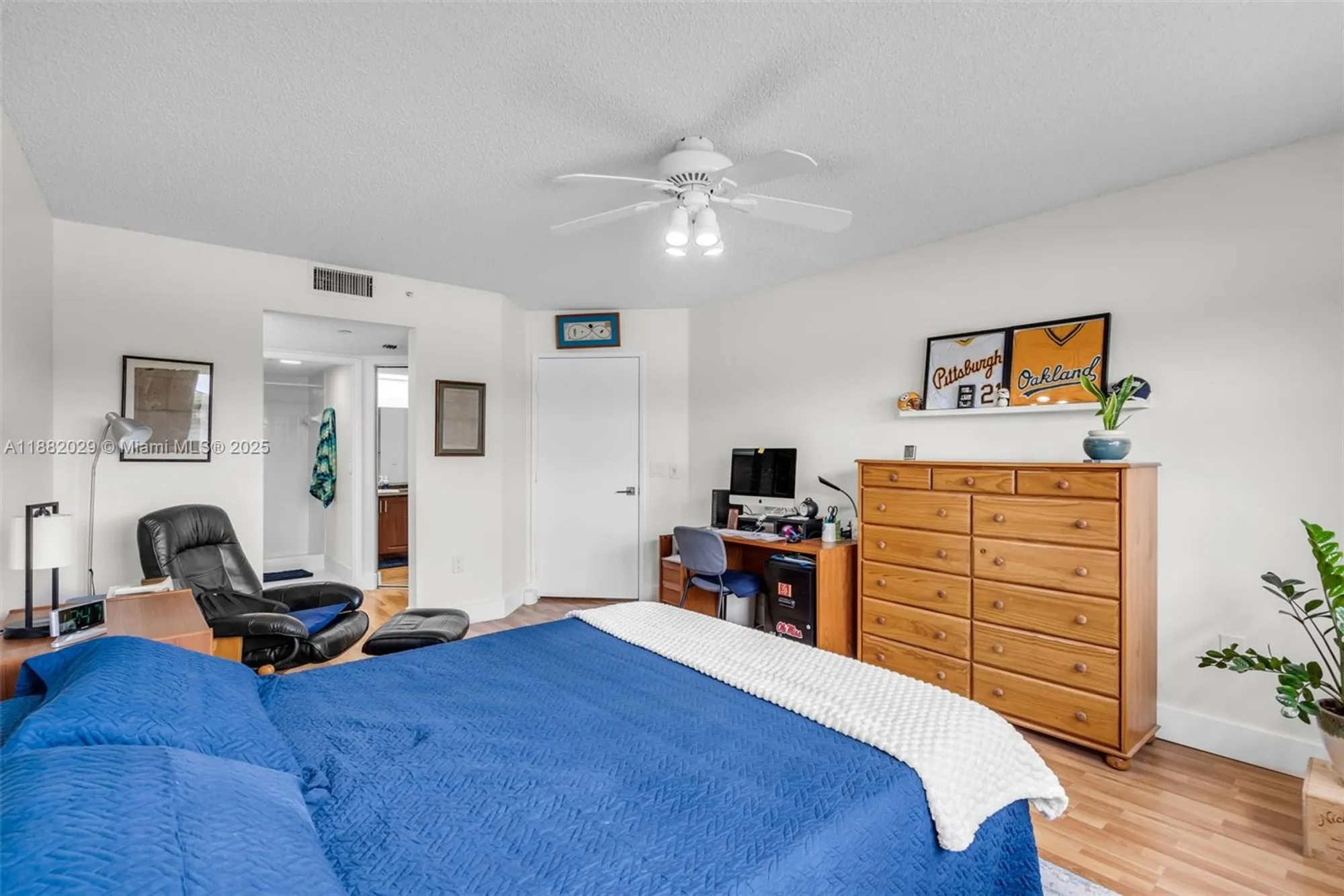 Property Slideshow image 18 of 50 | 13800 sw 5th ct 203m, Pembroke Pines, FL, 33027