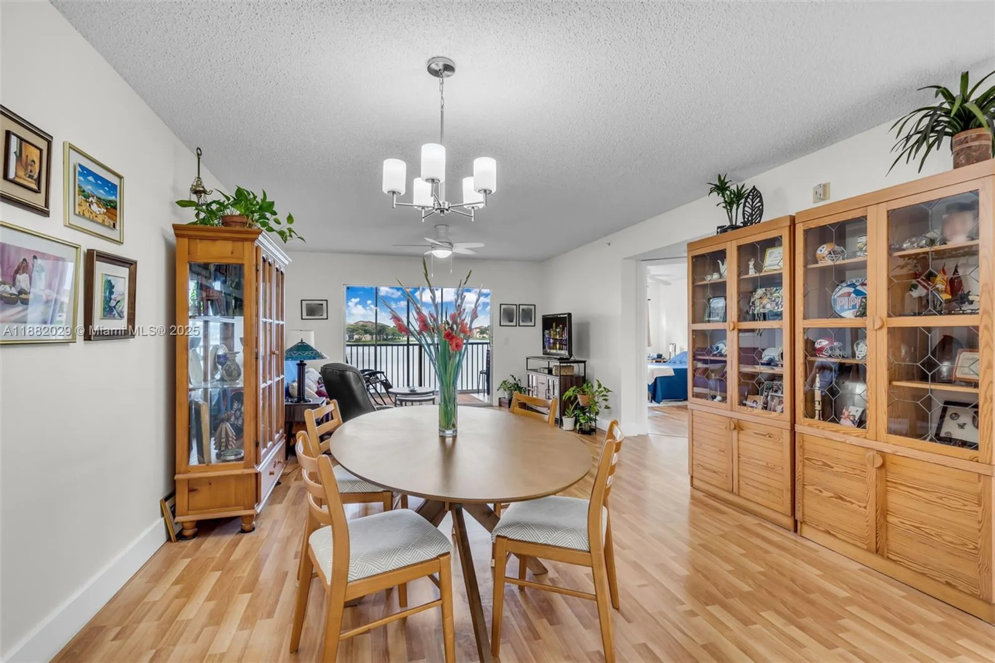 Property Slideshow image 10 of 50 | 13800 sw 5th ct 203m, Pembroke Pines, FL, 33027