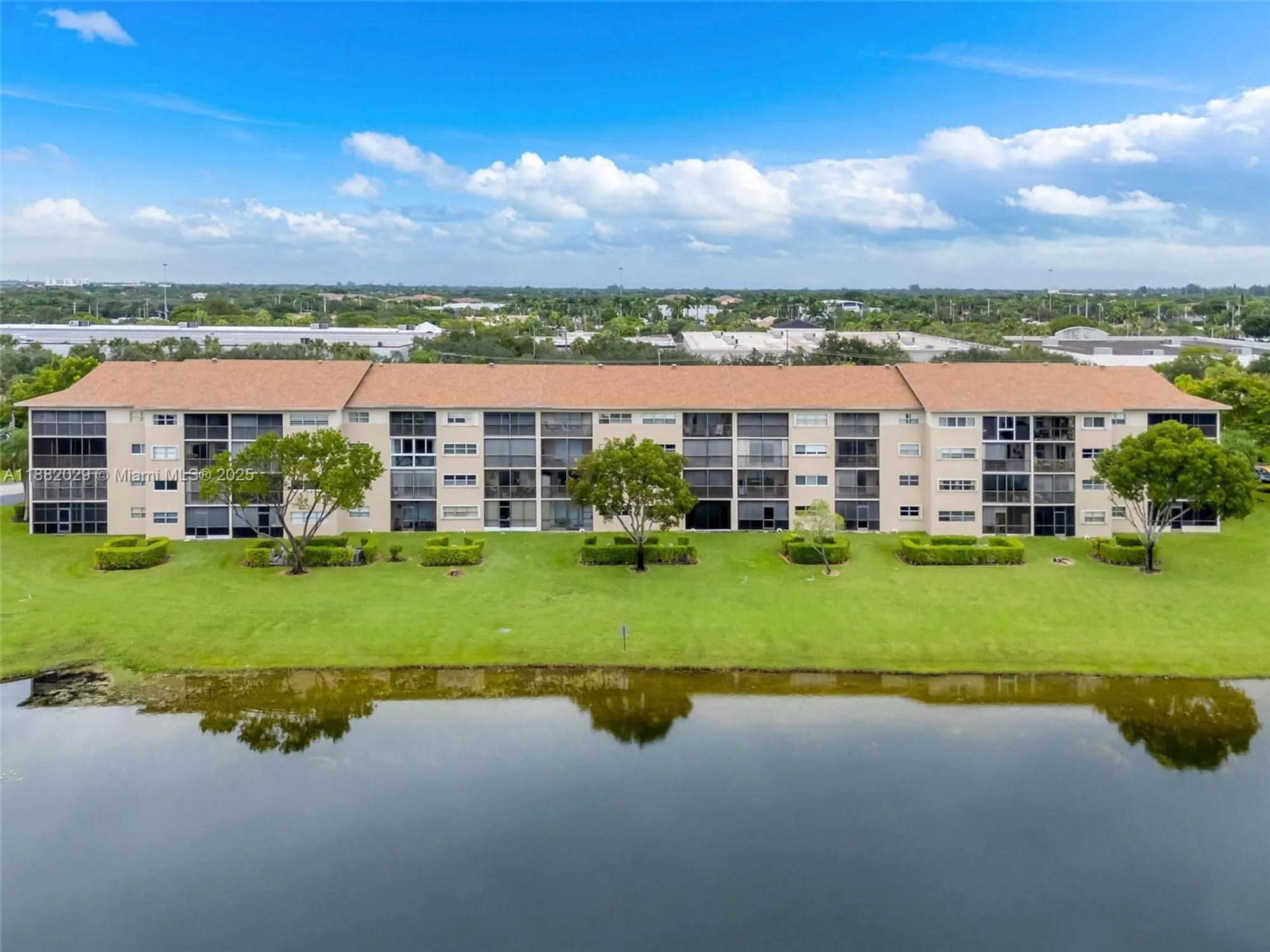 Property Slideshow image 39 of 50 | 13800 sw 5th ct 203m, Pembroke Pines, FL, 33027