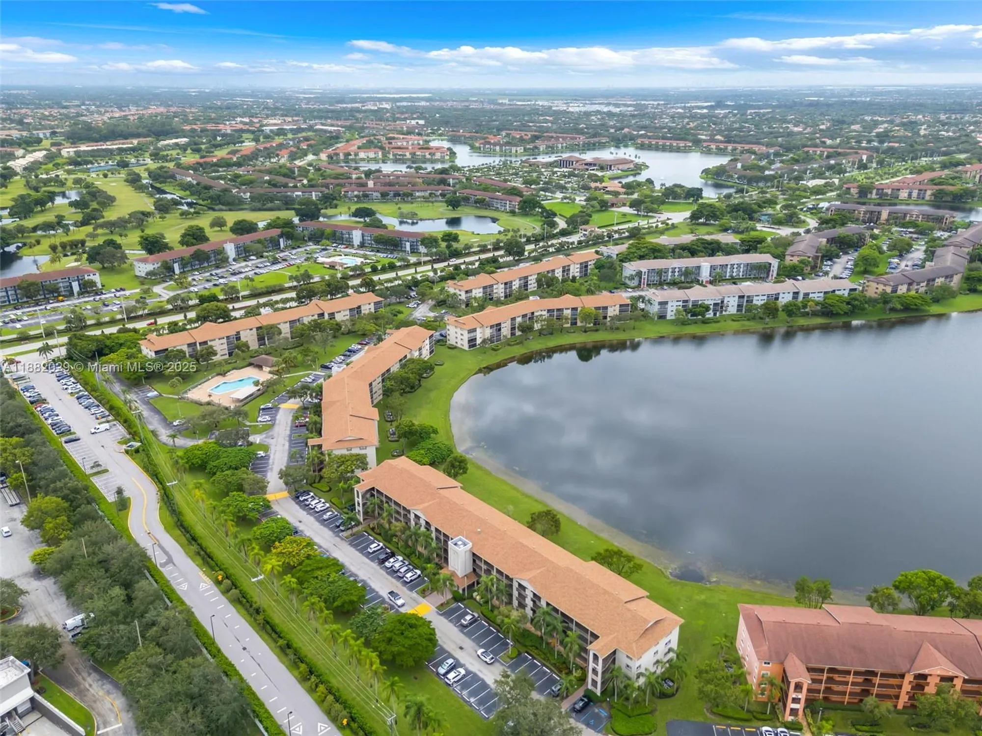 Property Slideshow image 31 of 50 | 13800 sw 5th ct 203m, Pembroke Pines, FL, 33027