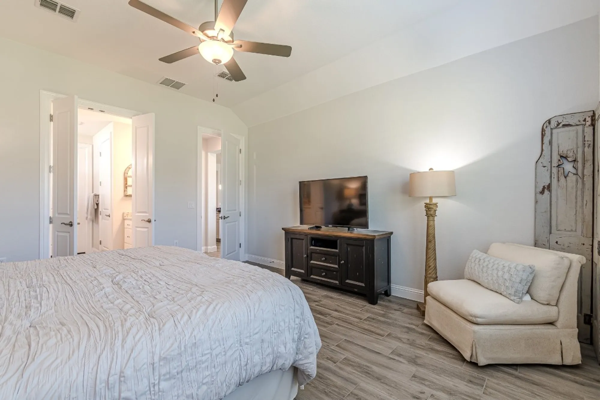 Property Slideshow image 15 of 39 | 243 singing sumac way, San Marcos, TX, 78666