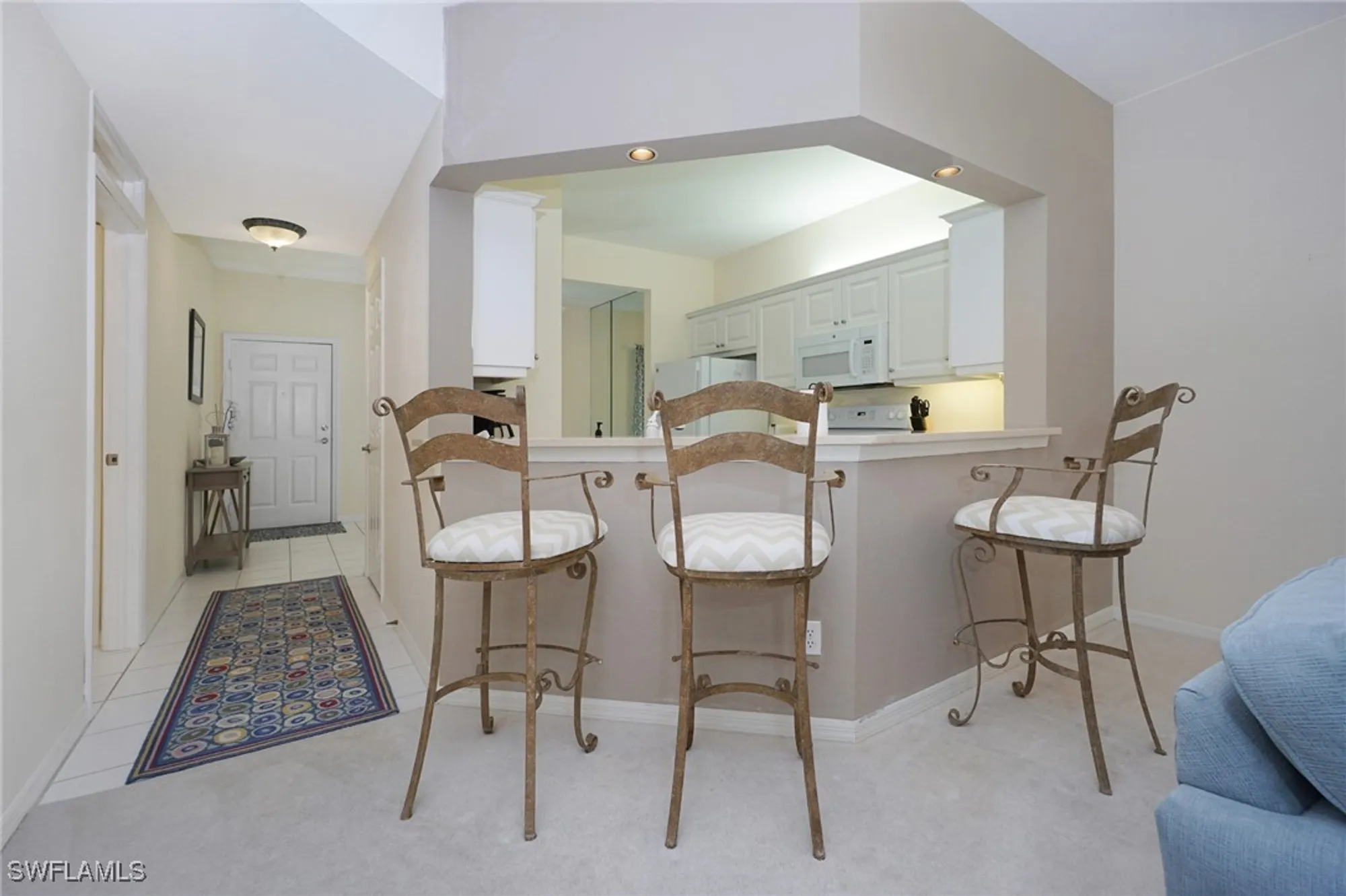 Property Slideshow image 10 of 34 | 853 tanbark dr 105, Naples, FL, 34108