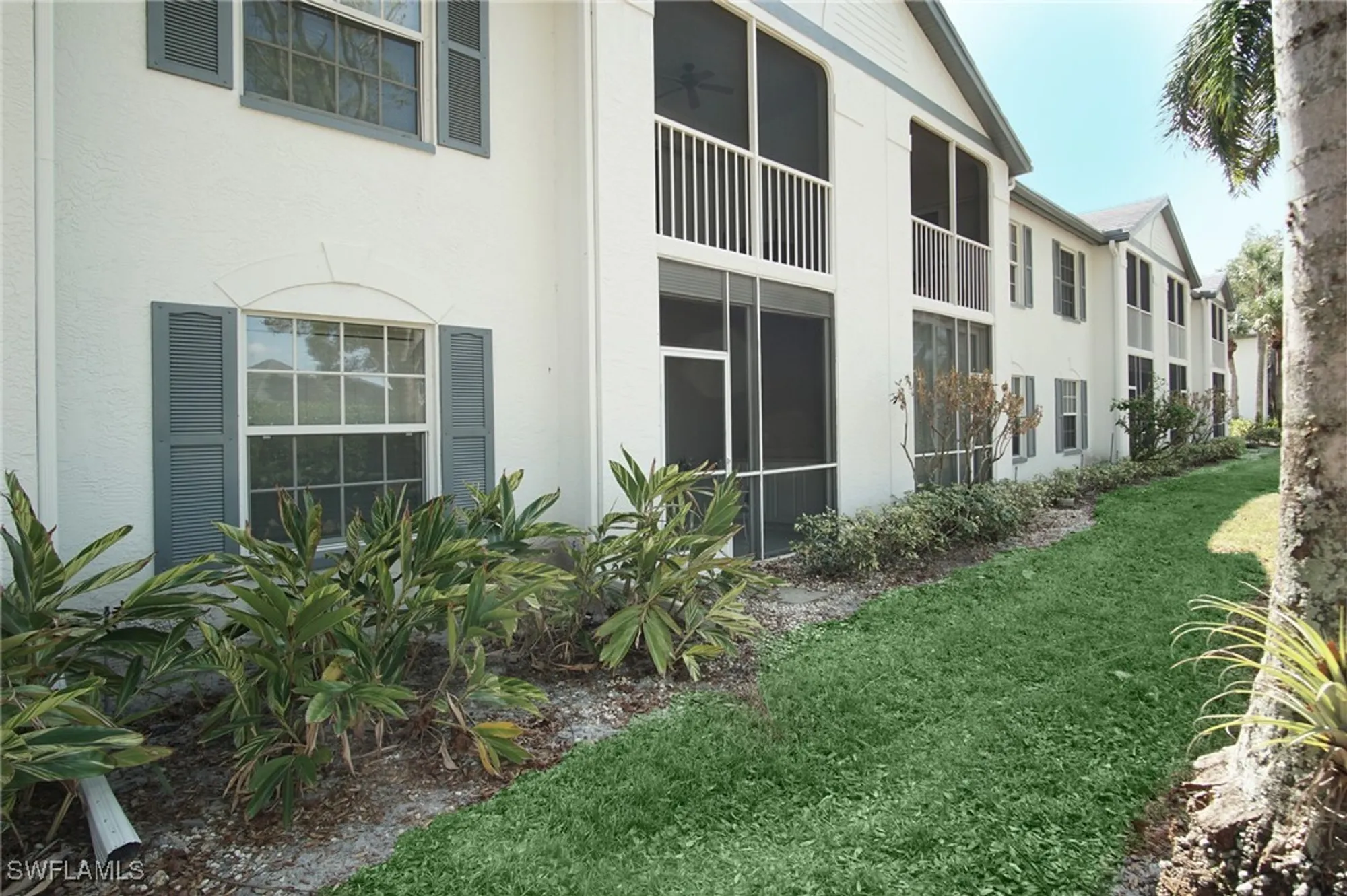 Property Slideshow image 23 of 34 | 853 tanbark dr 105, Naples, FL, 34108