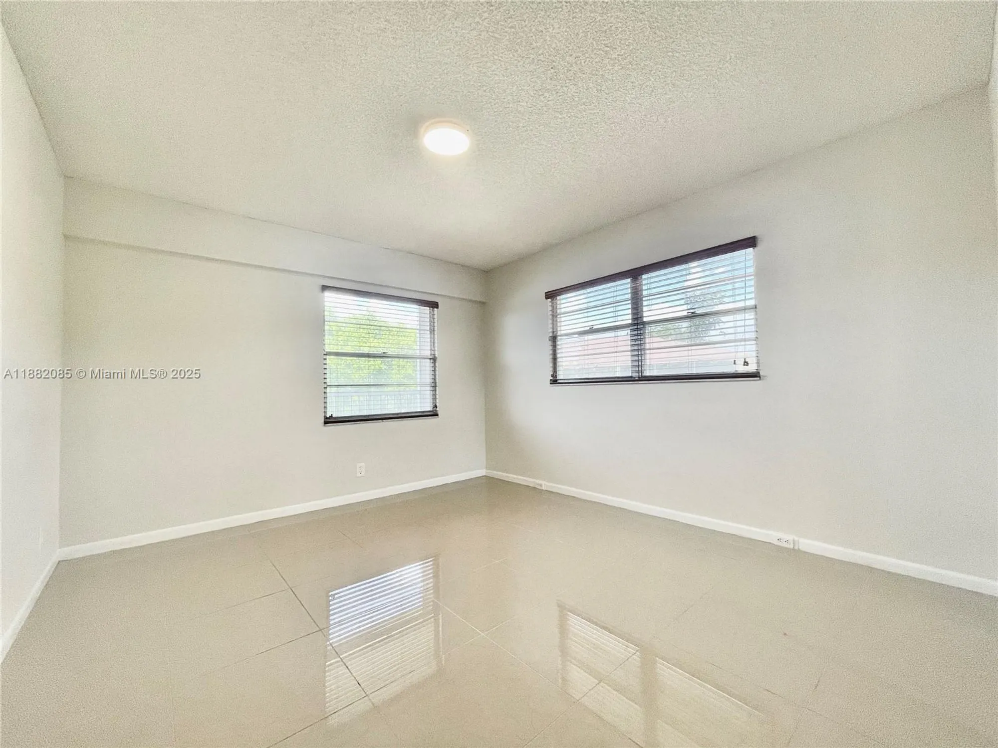 Property Slideshow image 9 of 15 | 150 sw 134th way apt 304r, Pembroke Pines, FL, 33027
