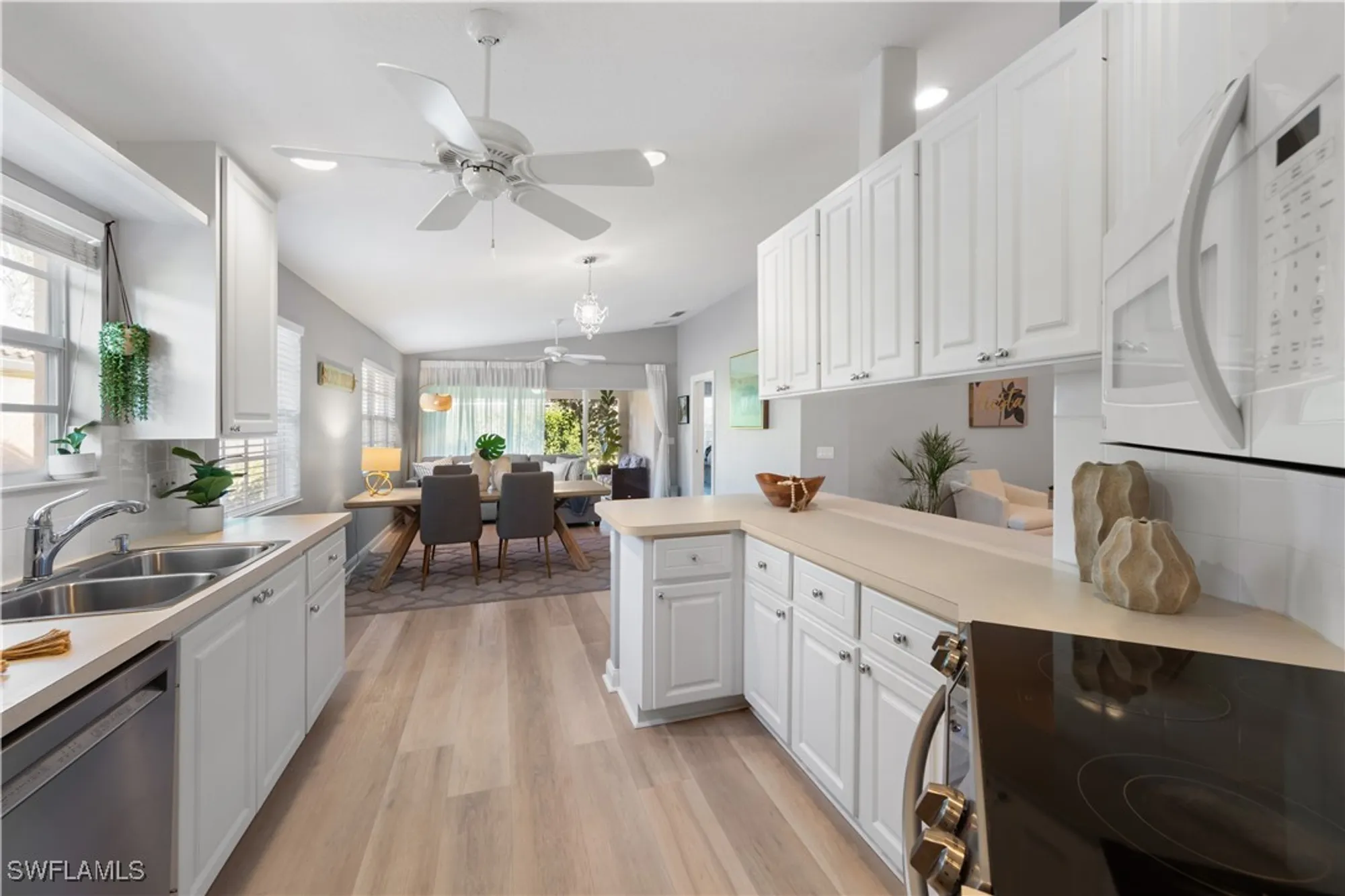 Property Slideshow image 10 of 44 | 3238 barbados ln, Naples, FL, 34119