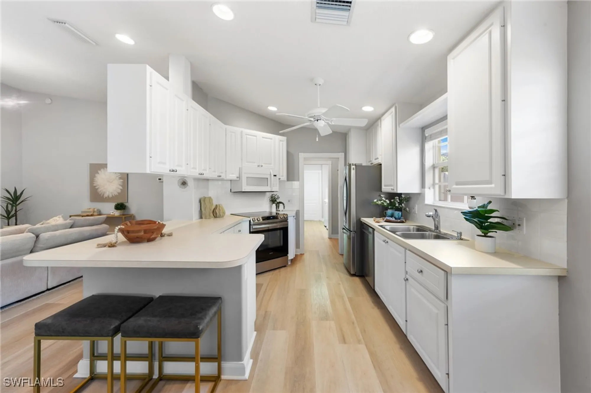 Property Slideshow image 5 of 44 | 3238 barbados ln, Naples, FL, 34119