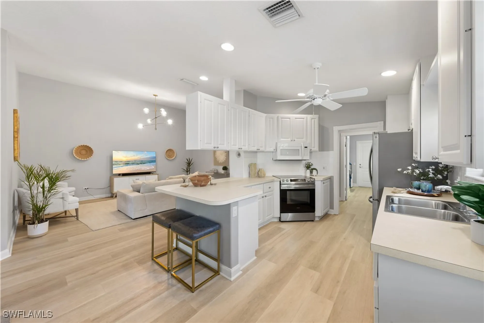 Property Slideshow image 8 of 44 | 3238 barbados ln, Naples, FL, 34119