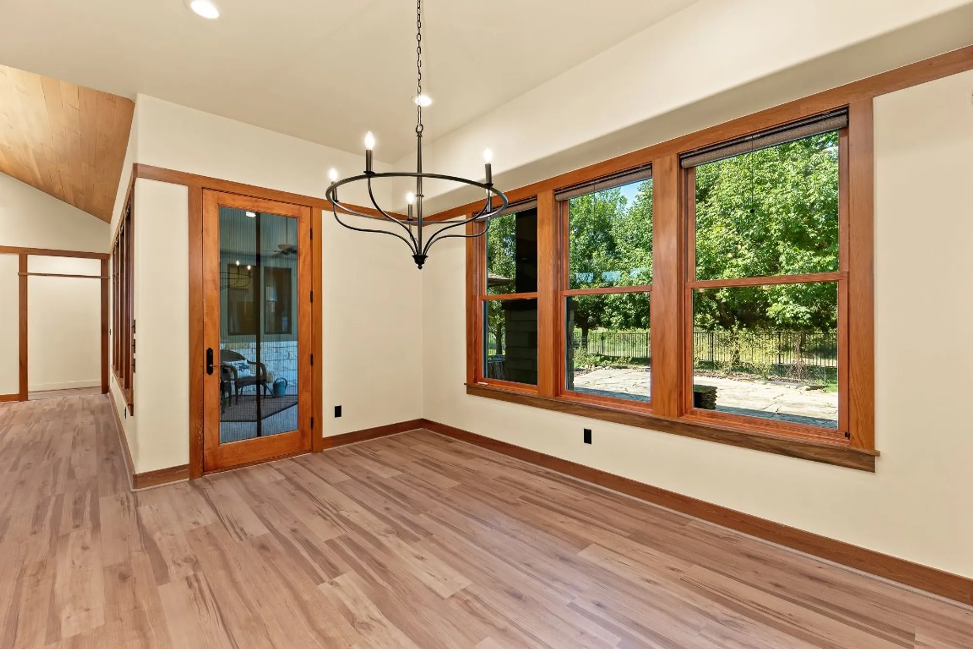 Property Slideshow image 17 of 40 | 102 potter ln, Georgetown, TX, 78633