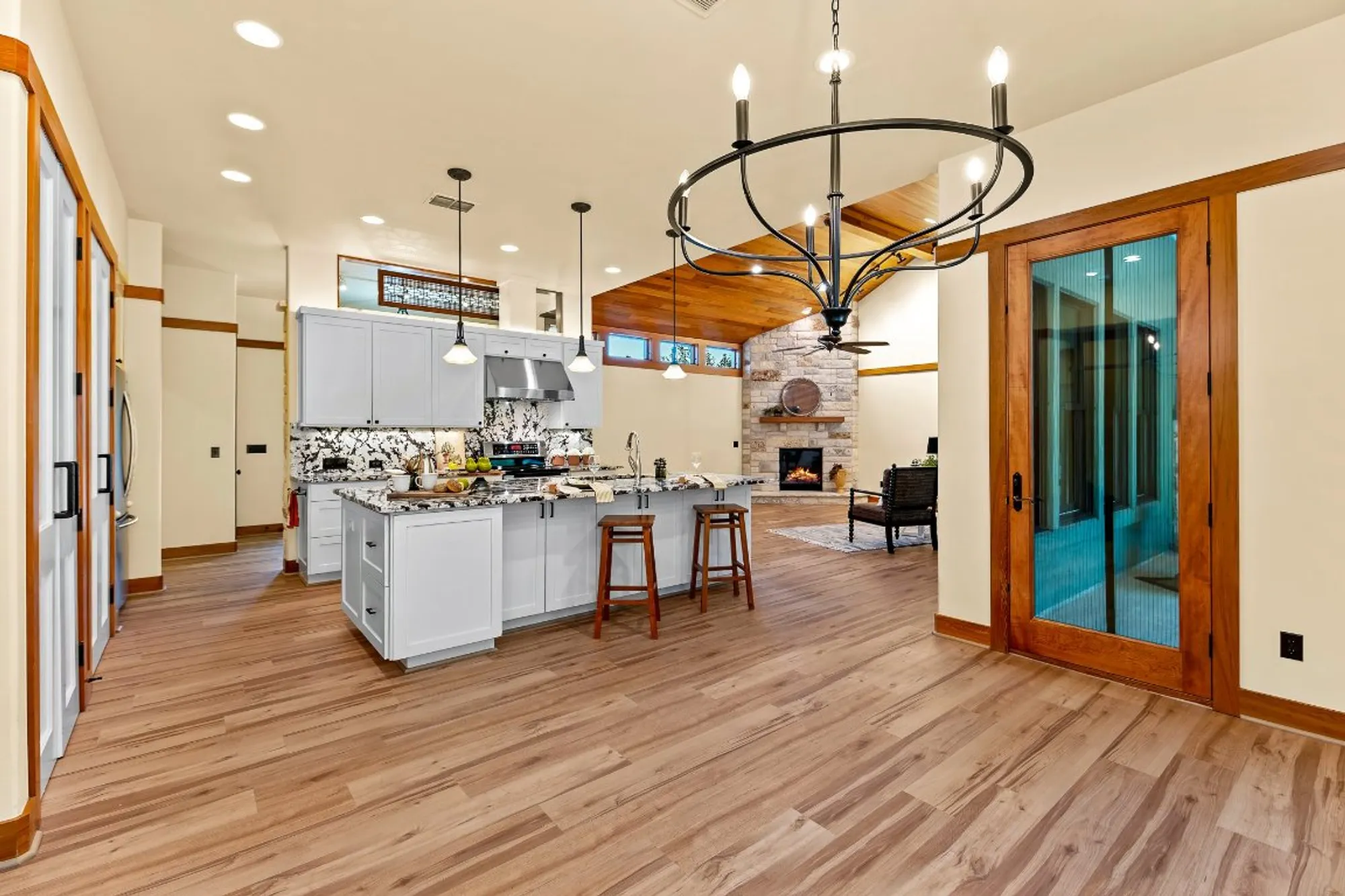 Property Slideshow image 18 of 40 | 102 potter ln, Georgetown, TX, 78633