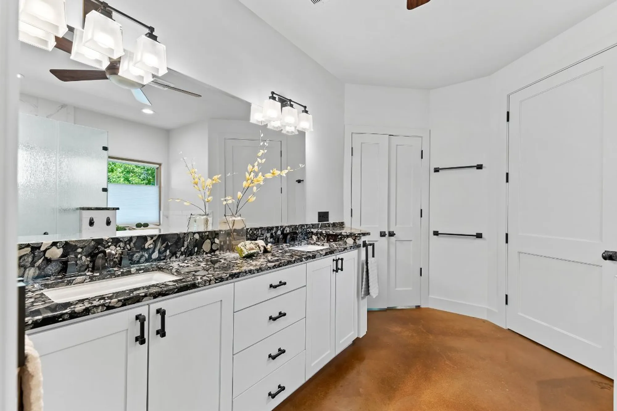 Property Slideshow image 25 of 40 | 102 potter ln, Georgetown, TX, 78633