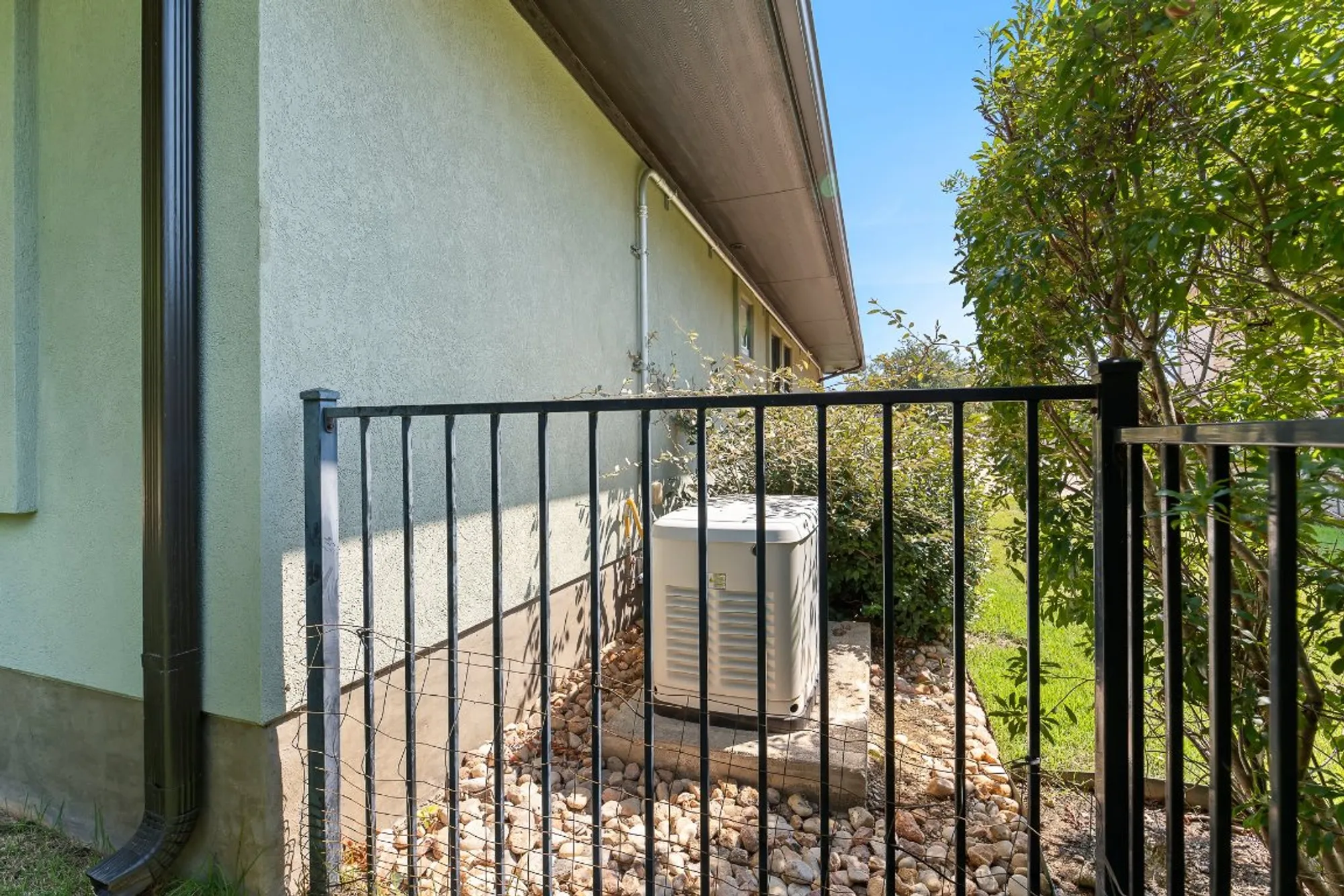 Property Slideshow image 37 of 40 | 102 potter ln, Georgetown, TX, 78633