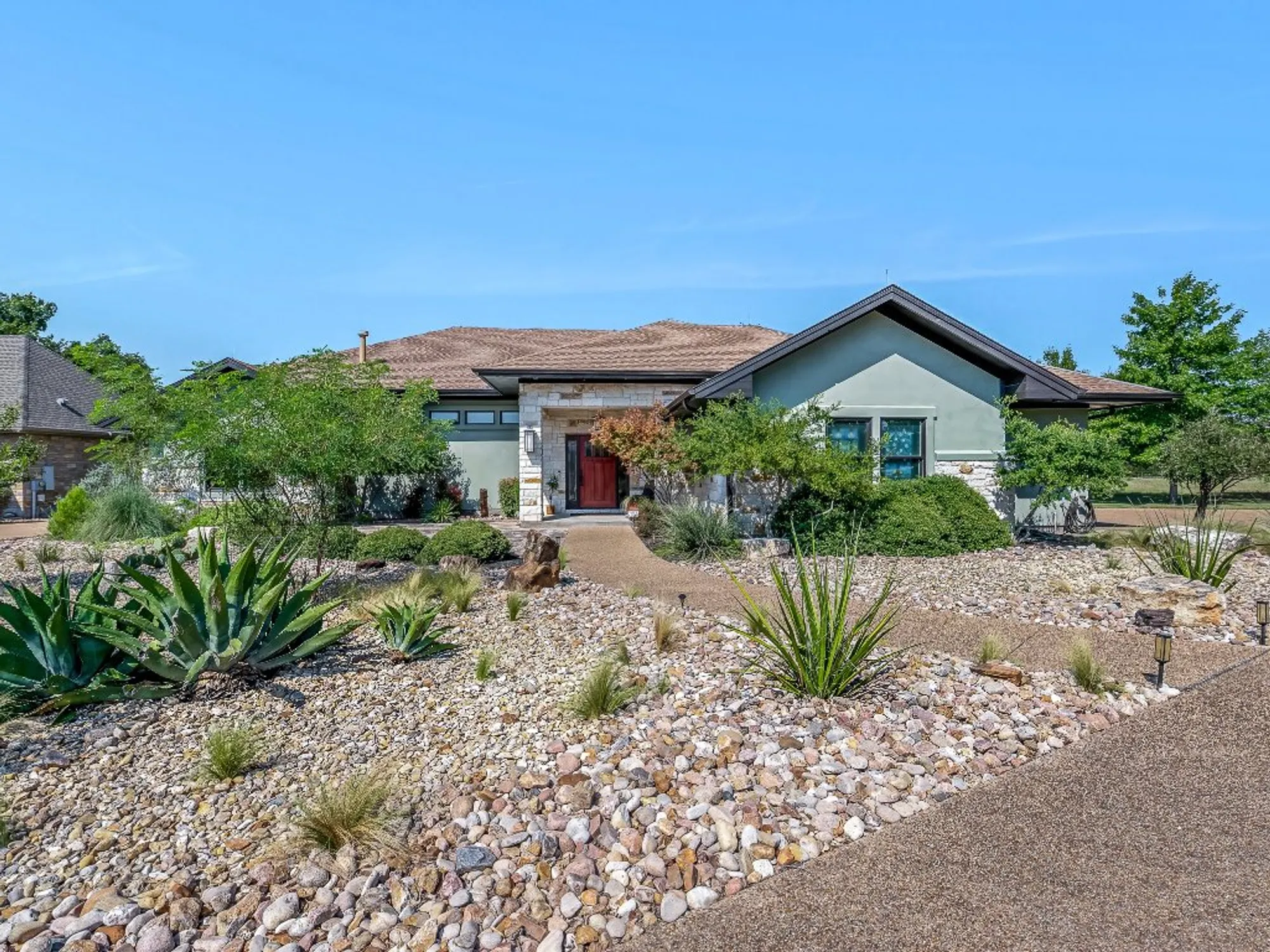 Property Slideshow image 3 of 40 | 102 potter ln, Georgetown, TX, 78633