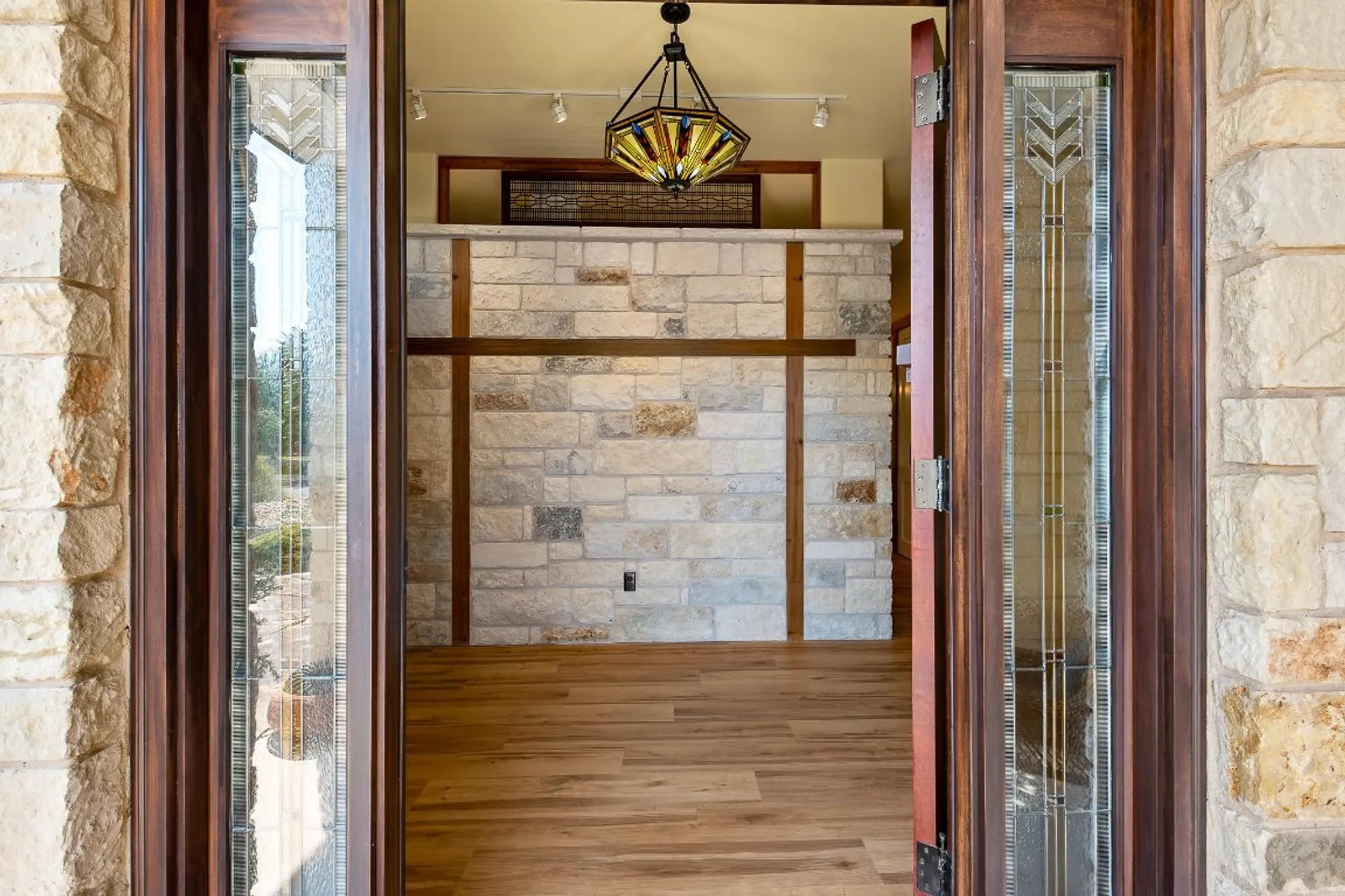 Property Slideshow image 5 of 40 | 102 potter ln, Georgetown, TX, 78633