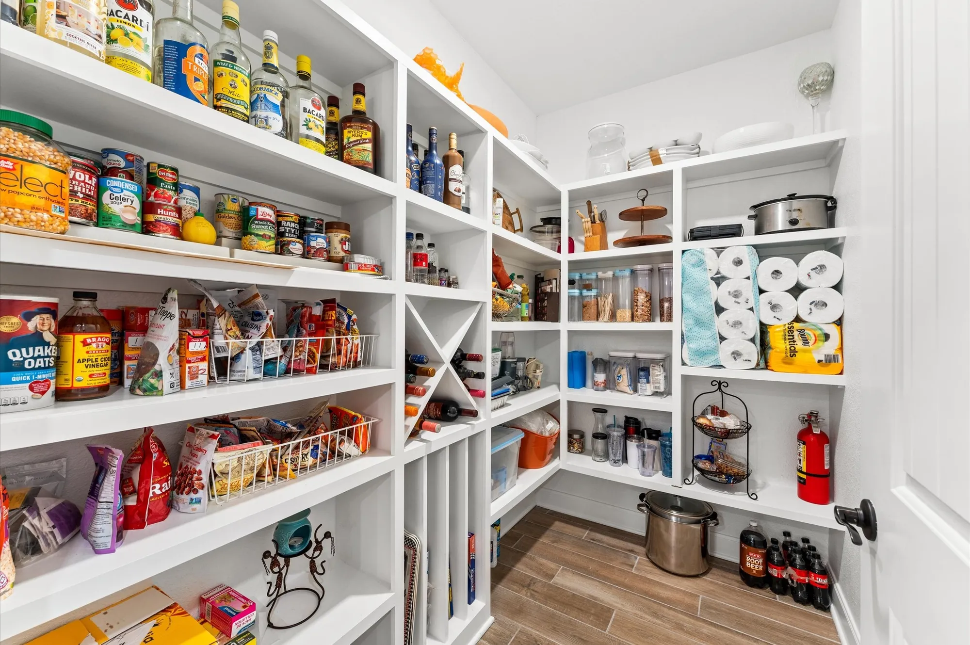 Property Slideshow image 11 of 32 | 6804 westview dr apt 2201, Houston, TX, 77055